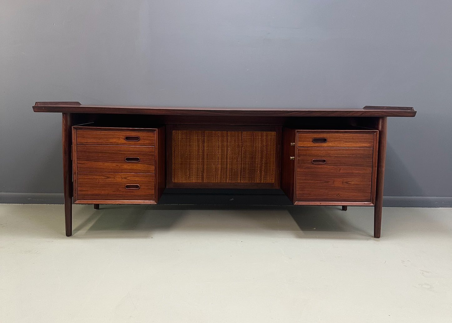 Arne Vodder Rosewood Executive Desk 207 for Sibast, Denmark, 1960s