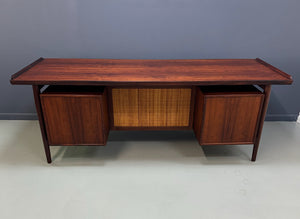 Arne Vodder Rosewood Executive Desk 207 for Sibast, Denmark, 1960s