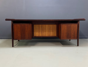 Arne Vodder Rosewood Executive Desk 207 for Sibast, Denmark, 1960s