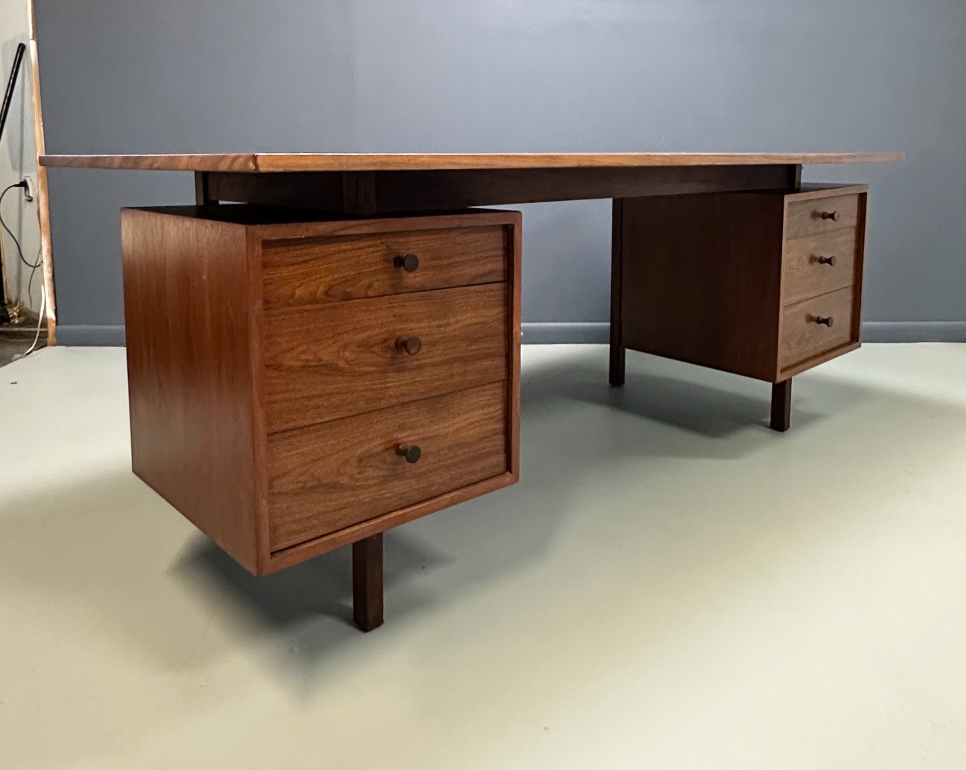 Richard Artschwager Walnut Double Pedestal Executive Desk, Mid-20th Century