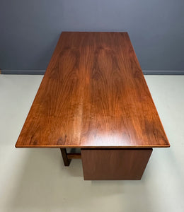 Richard Artschwager Walnut Double Pedestal Executive Desk, Mid-20th Century