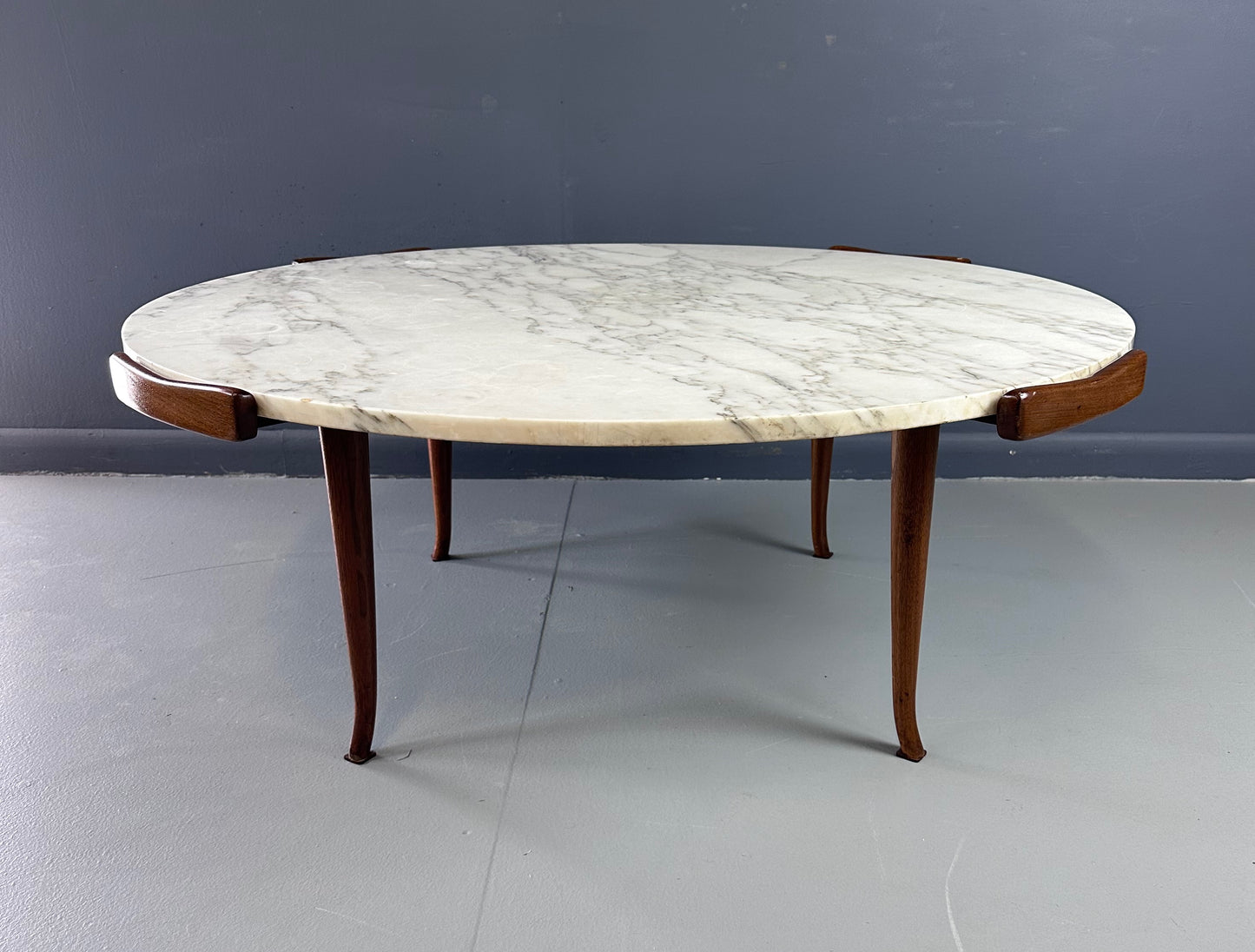 SOLD – Erno Fabry Coffee Table in Carrara Marble and a Walnut Base with Curvacrous Legs