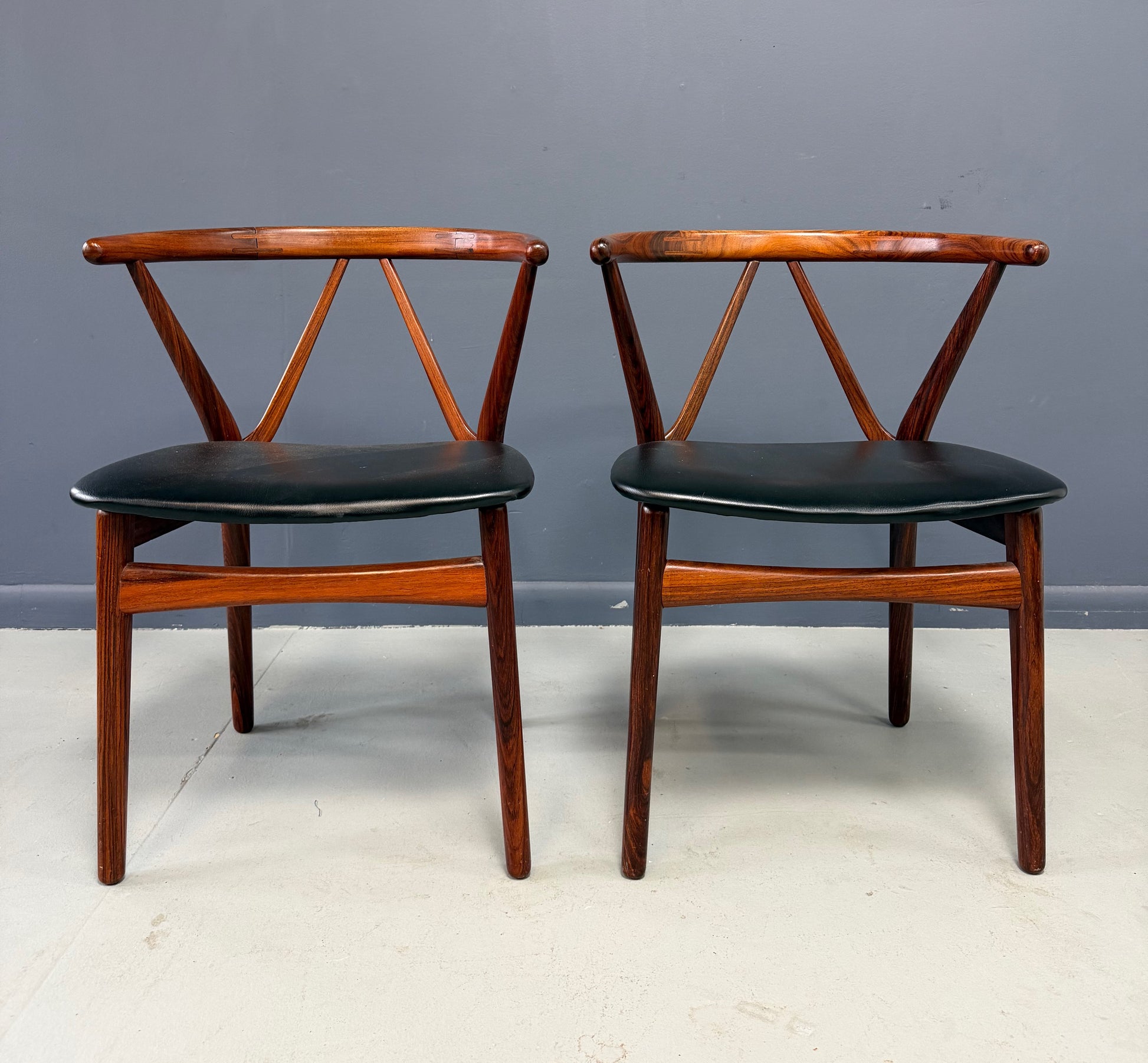 Henning Kjærnulf Model 255 Dining Chair in Rosewood for Bruno Hansen Mid Century