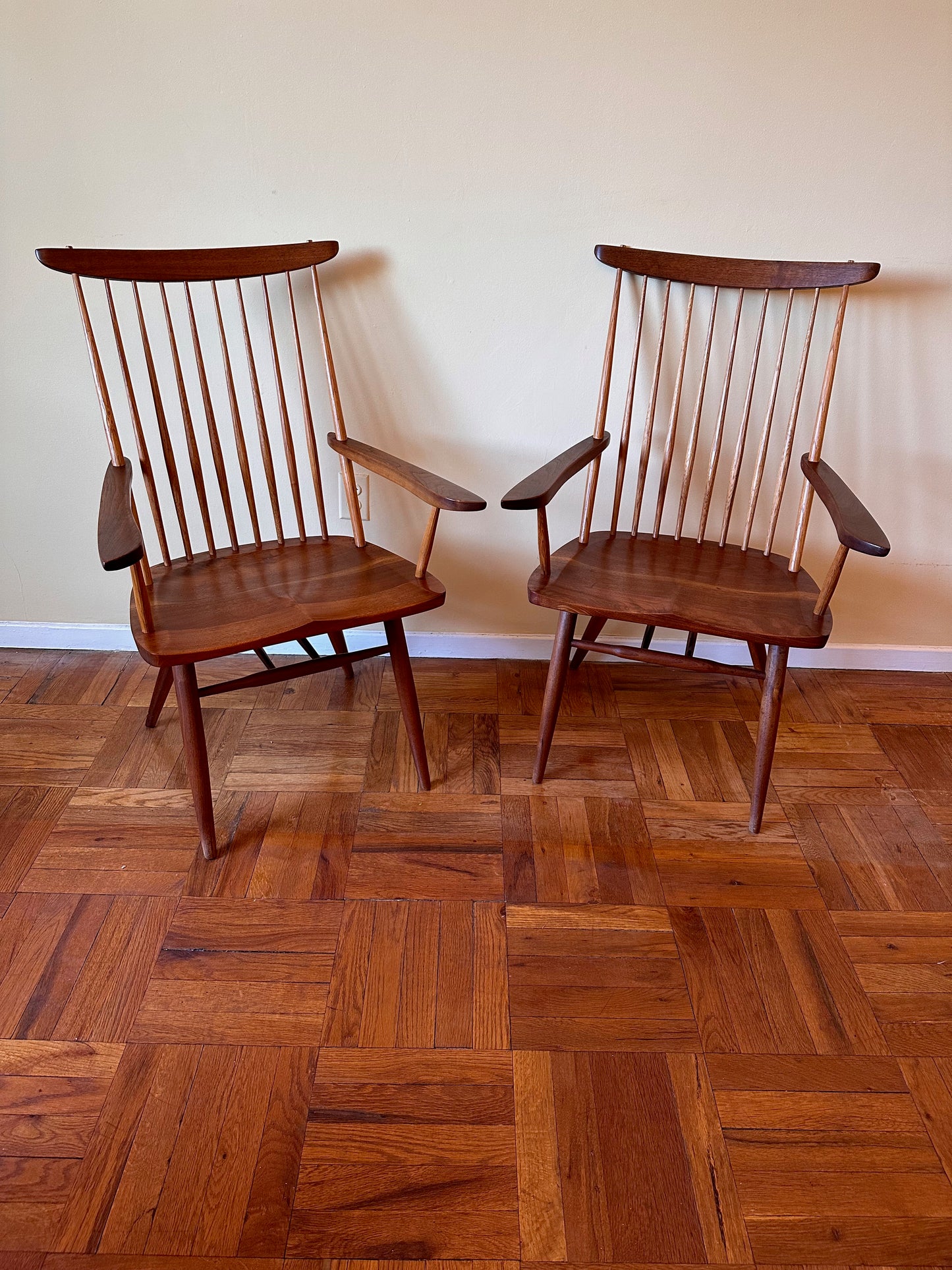 SOLD – Set of Six New Chairs in Walnut by George Nakashima