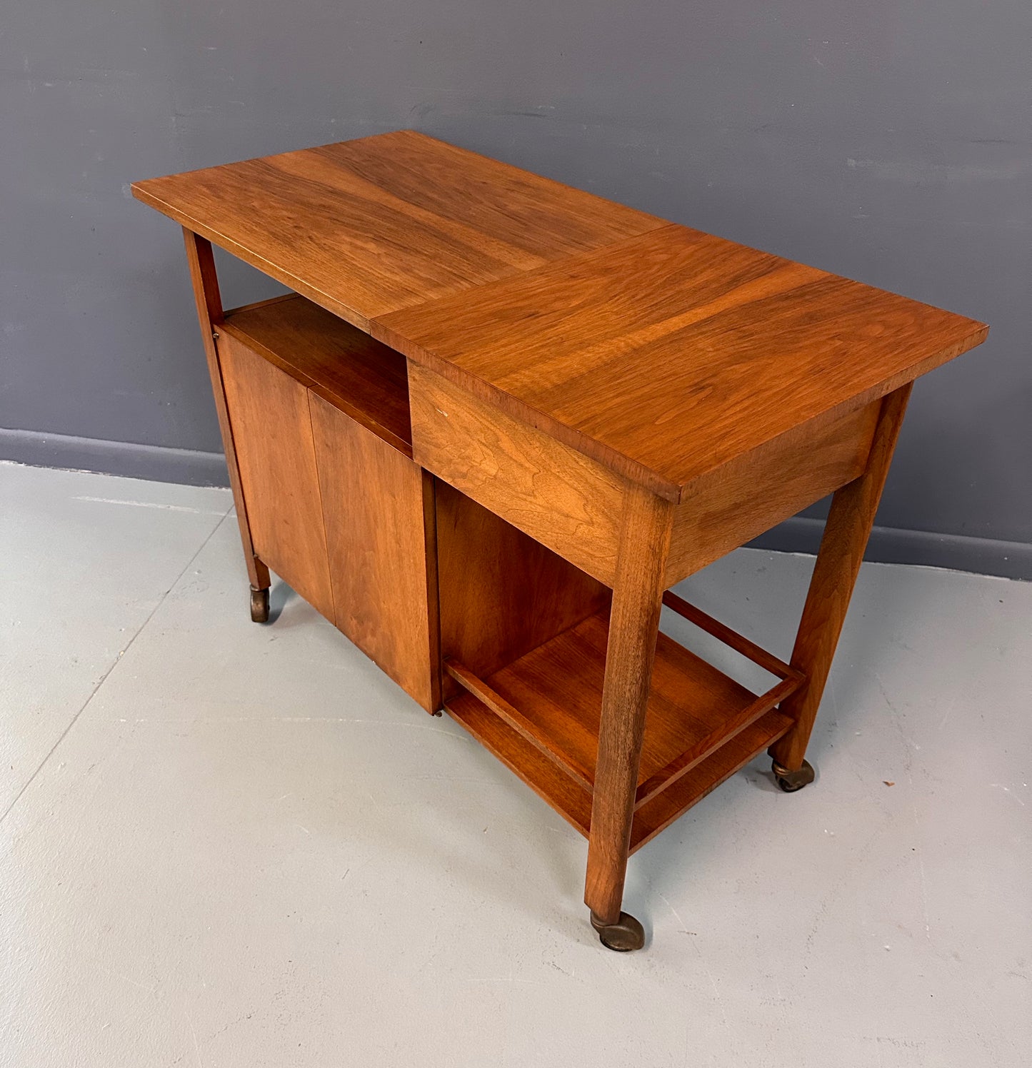 John Widdicomb Bar Cart by Dale Ford with Expanding Top