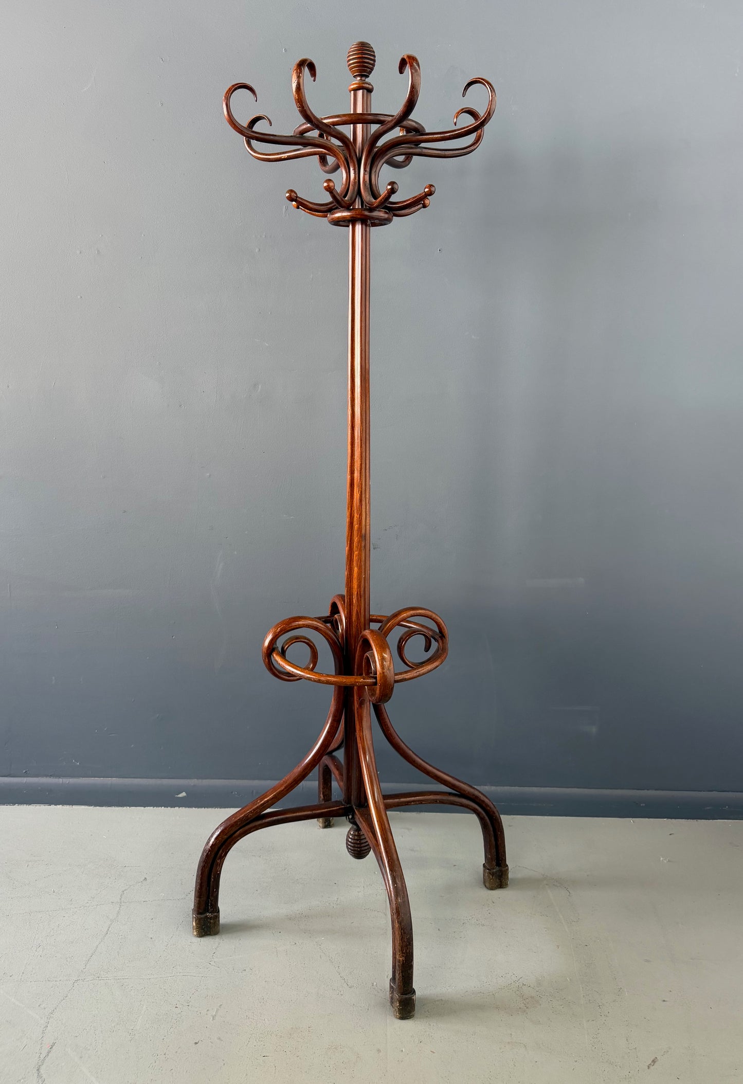 Thonet Bentwood Standing Coat Rack Nr. 1, Austria, Early 20th Century