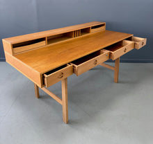 Load image into Gallery viewer, Vintage 1970s Danish Peter Lovig Mid Century Modern Desk in White Oak