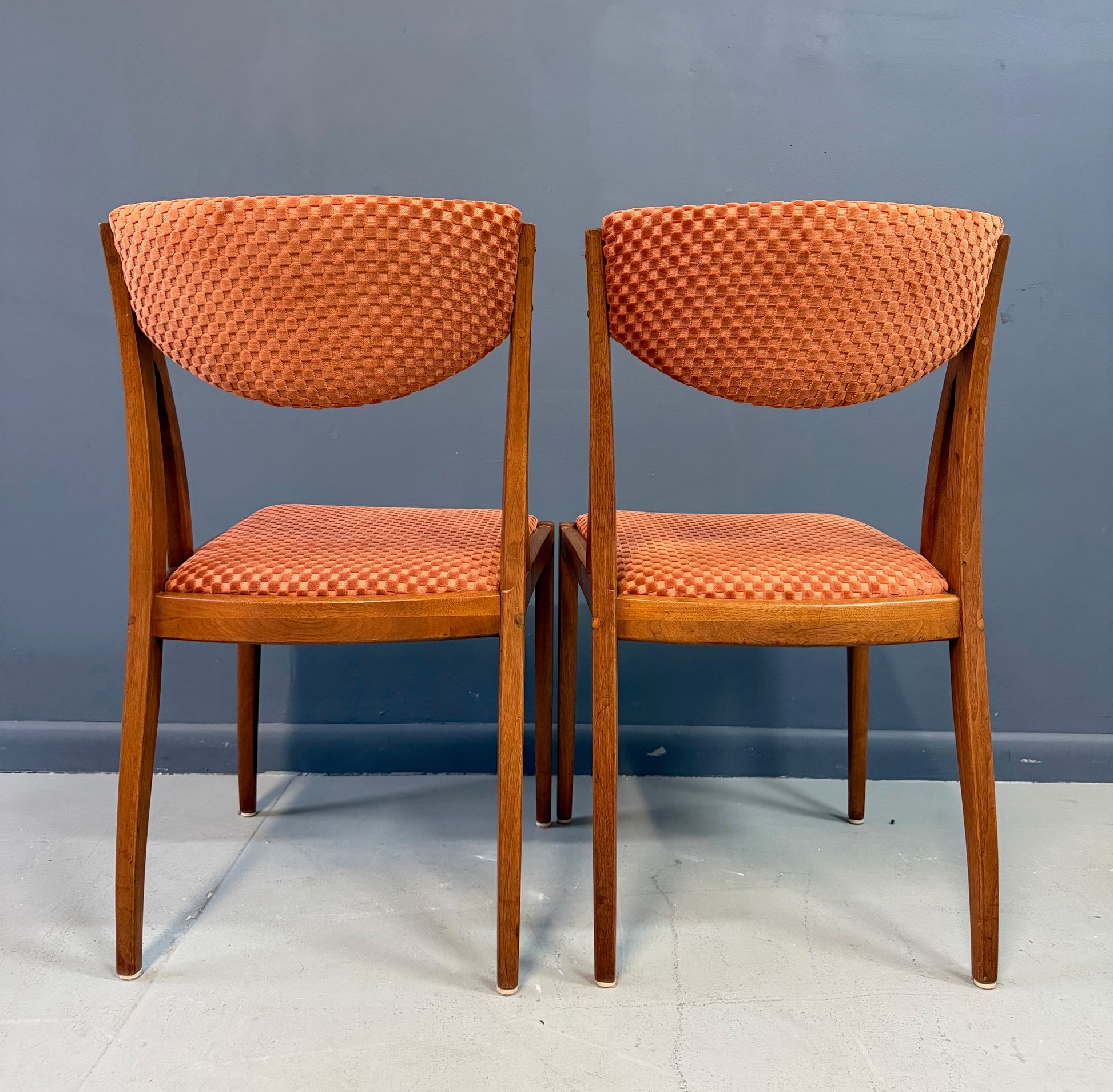 Barney Flagg for Drexel Midcentury Walnut Dining Chairs set of Six