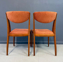 Load image into Gallery viewer, Barney Flagg for Drexel Midcentury Walnut Dining Chairs set of Six