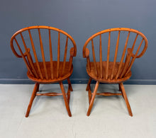 Load image into Gallery viewer, Set of Nine Hunt Country Continuous Bow Dining Chairs 2 Armchairs &amp; 7 Side Chair