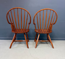 Load image into Gallery viewer, Set of Nine Hunt Country Continuous Bow Dining Chairs 2 Armchairs &amp; 7 Side Chair
