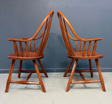 Load image into Gallery viewer, Set of Nine Hunt Country Continuous Bow Dining Chairs 2 Armchairs &amp; 7 Side Chair
