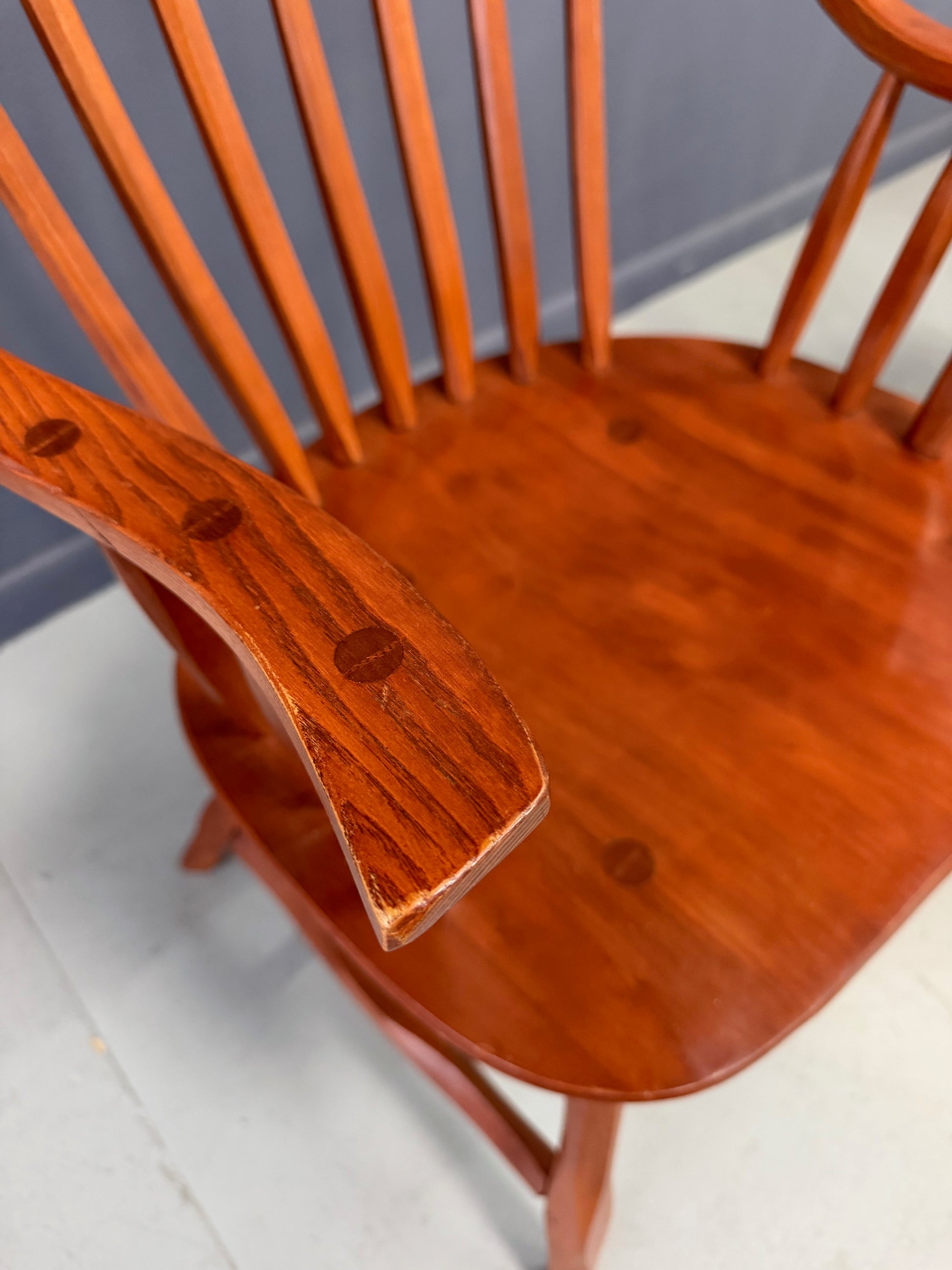 Set of Nine Hunt Country Continuous Bow Dining Chairs 2 Armchairs & 7 Side Chair