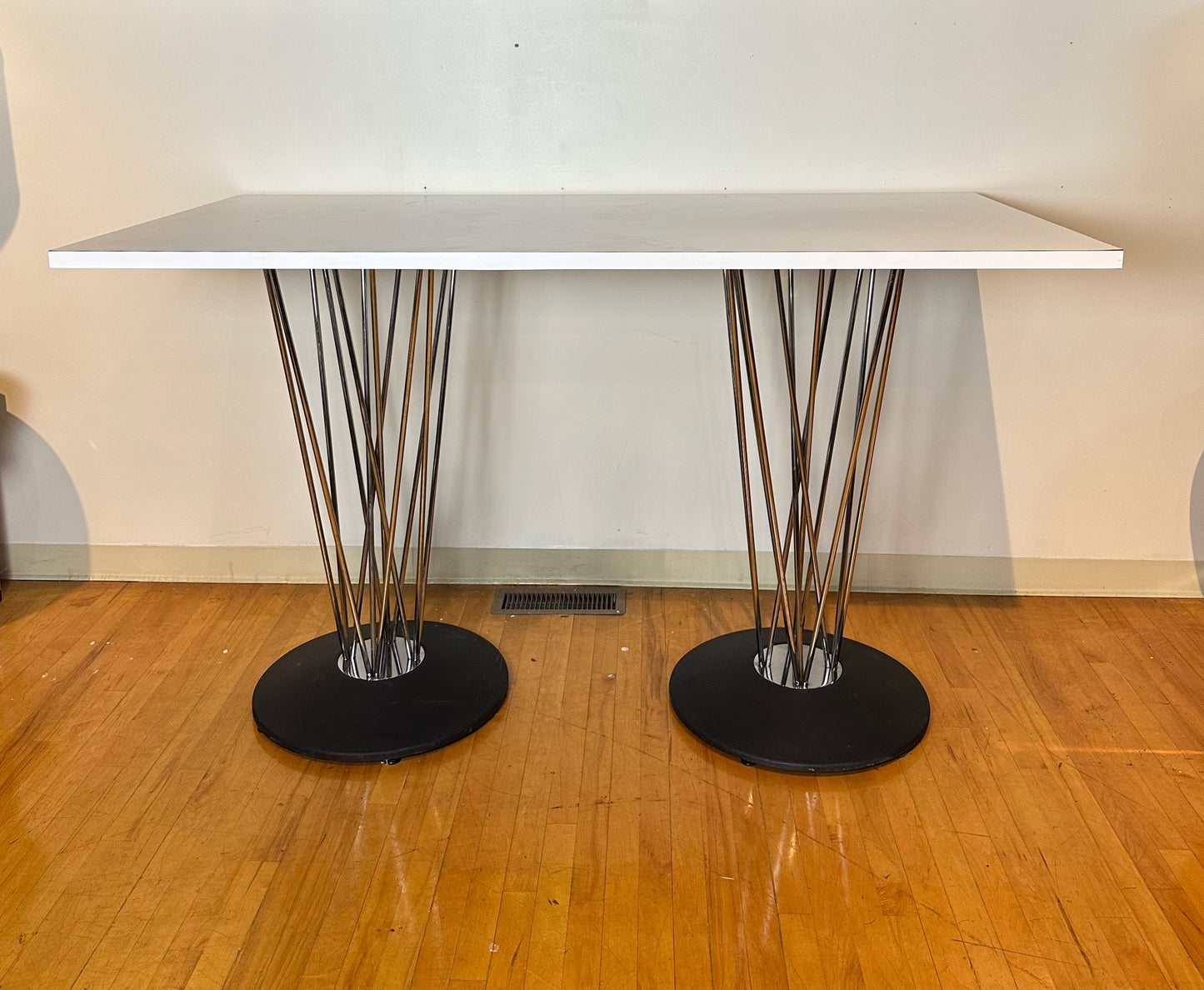 Leland International Marquette Table W/ Stainless Steel Double Pedestal Form
