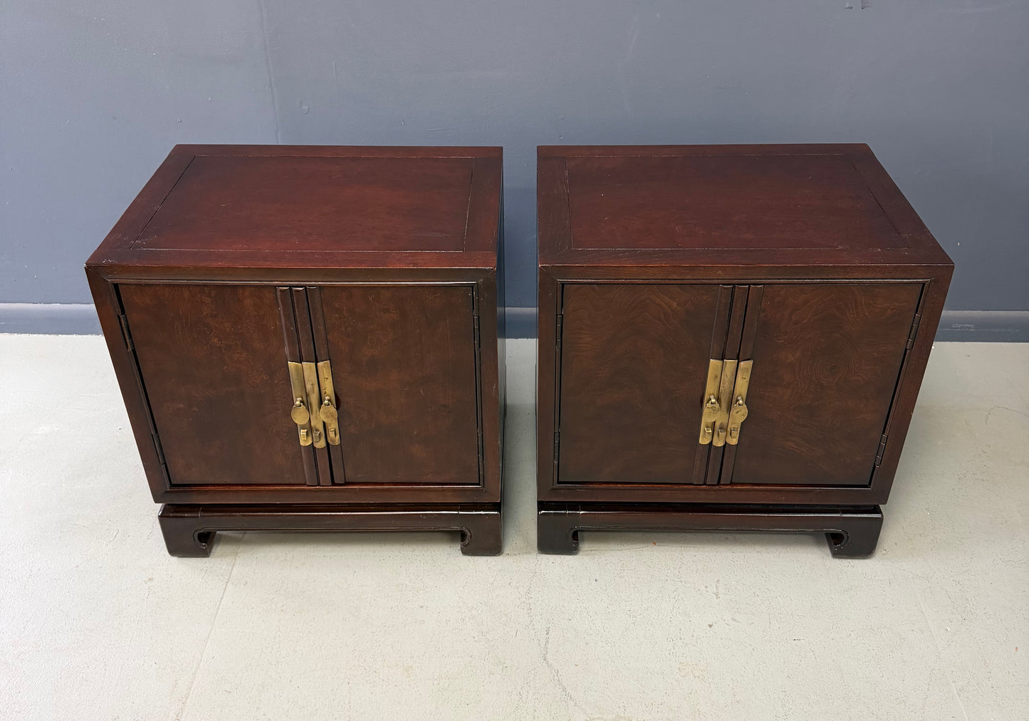 Pair of Tai Ming Burl Wood Nightstands by Drexel, Asian Modern Style, 1970s