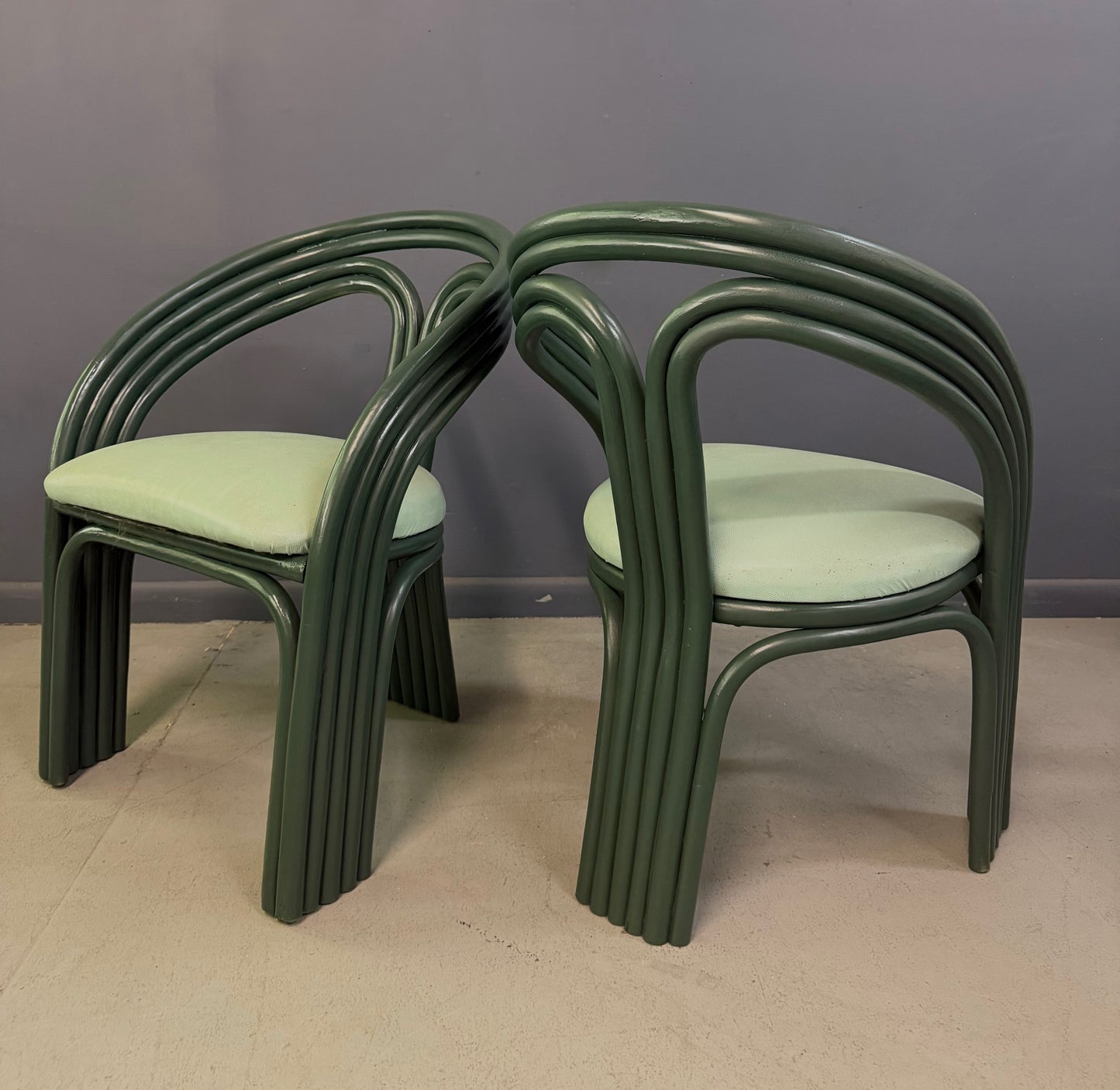 Set of 6 Postmodern Green Bent Rattan Dining Chair in the Style of Axel Enthoven