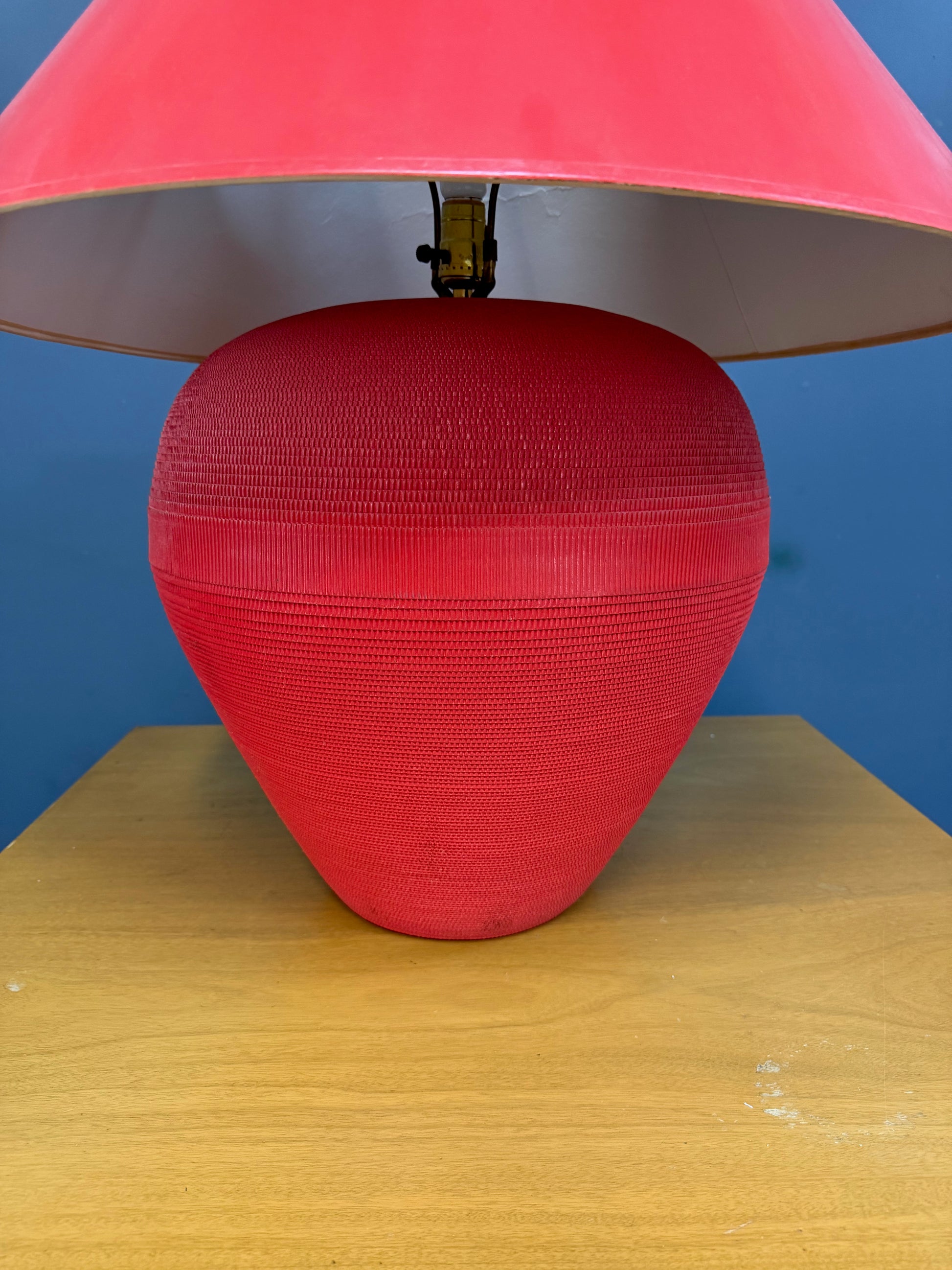 Flute of Chicago Postmodern Corrugated Cardboard Table Lamp in Red, 1980s
