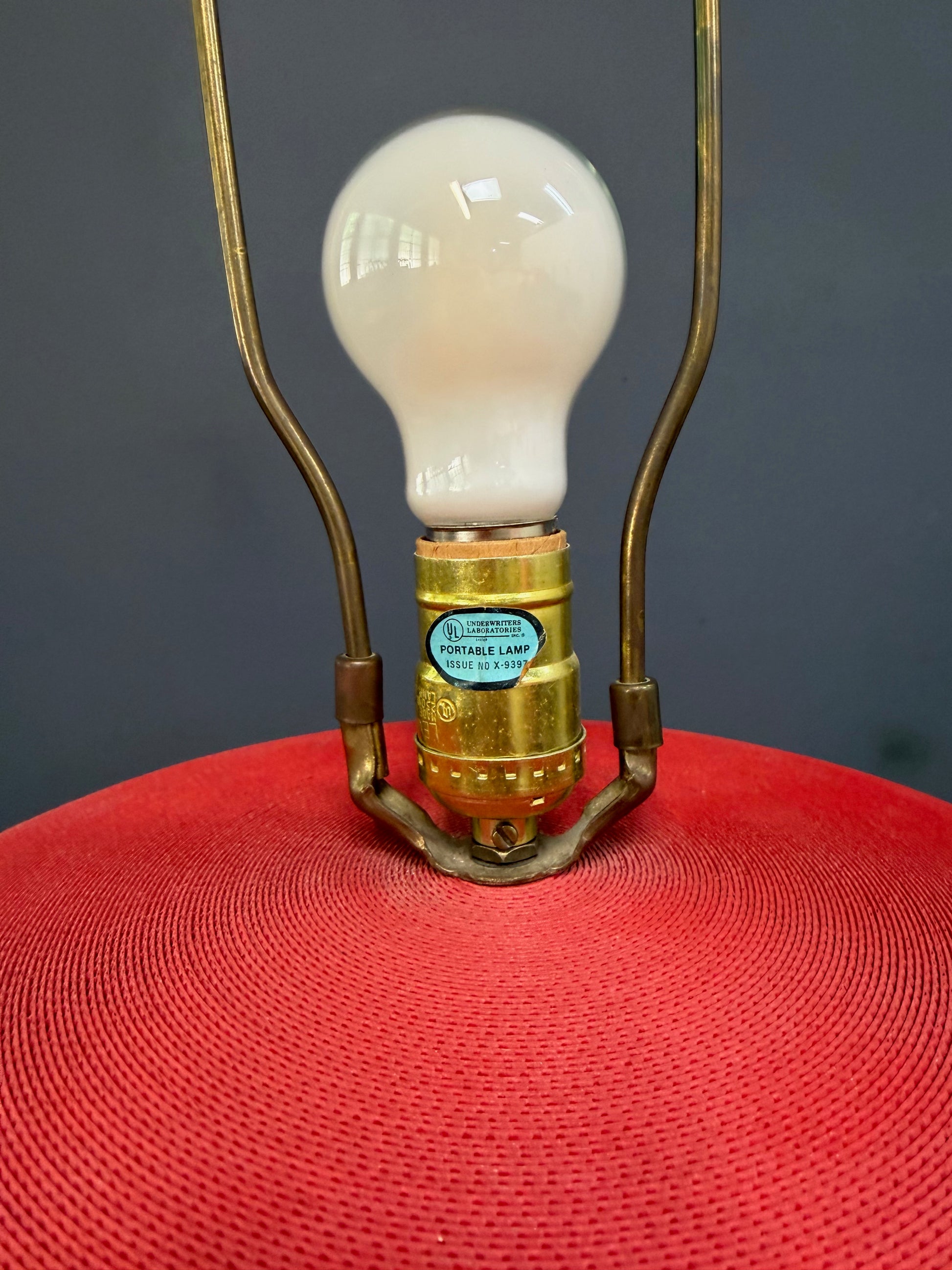 Flute of Chicago Postmodern Corrugated Cardboard Table Lamp in Red, 1980s