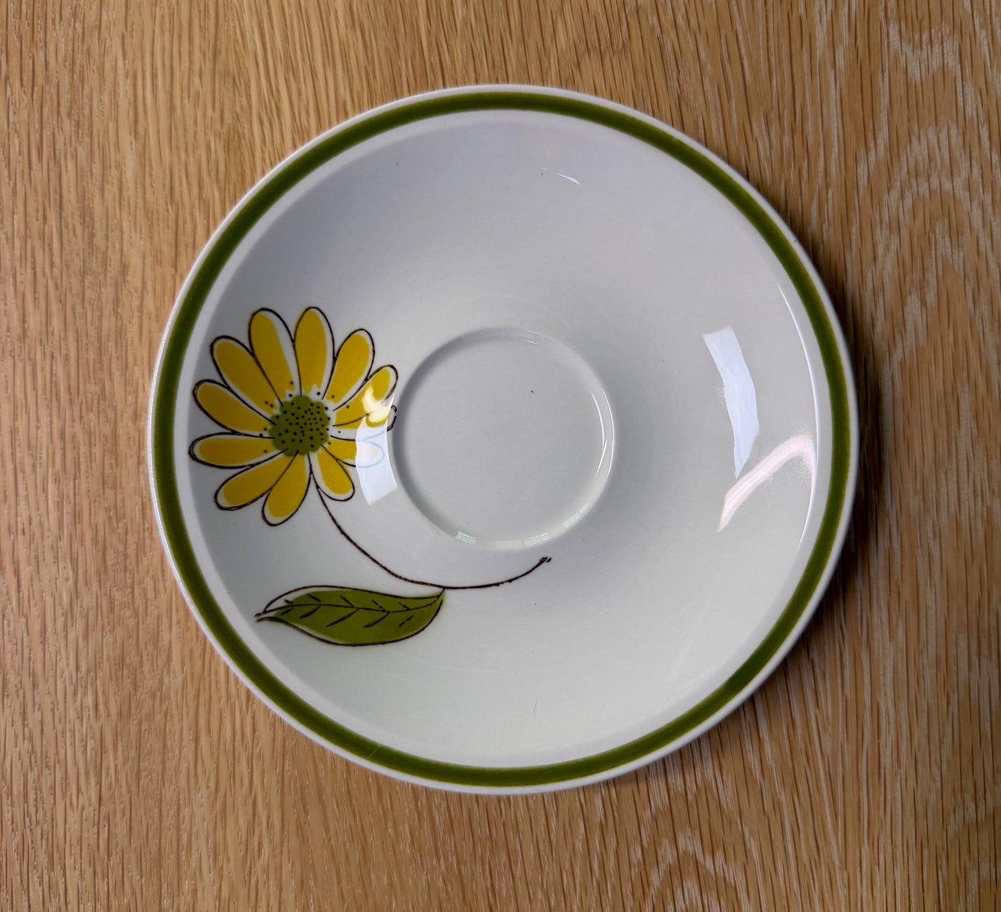 1970s Mikasa "Tampa" Dinnerware Set, 12 Place Settings, Avocado Green & Yellow