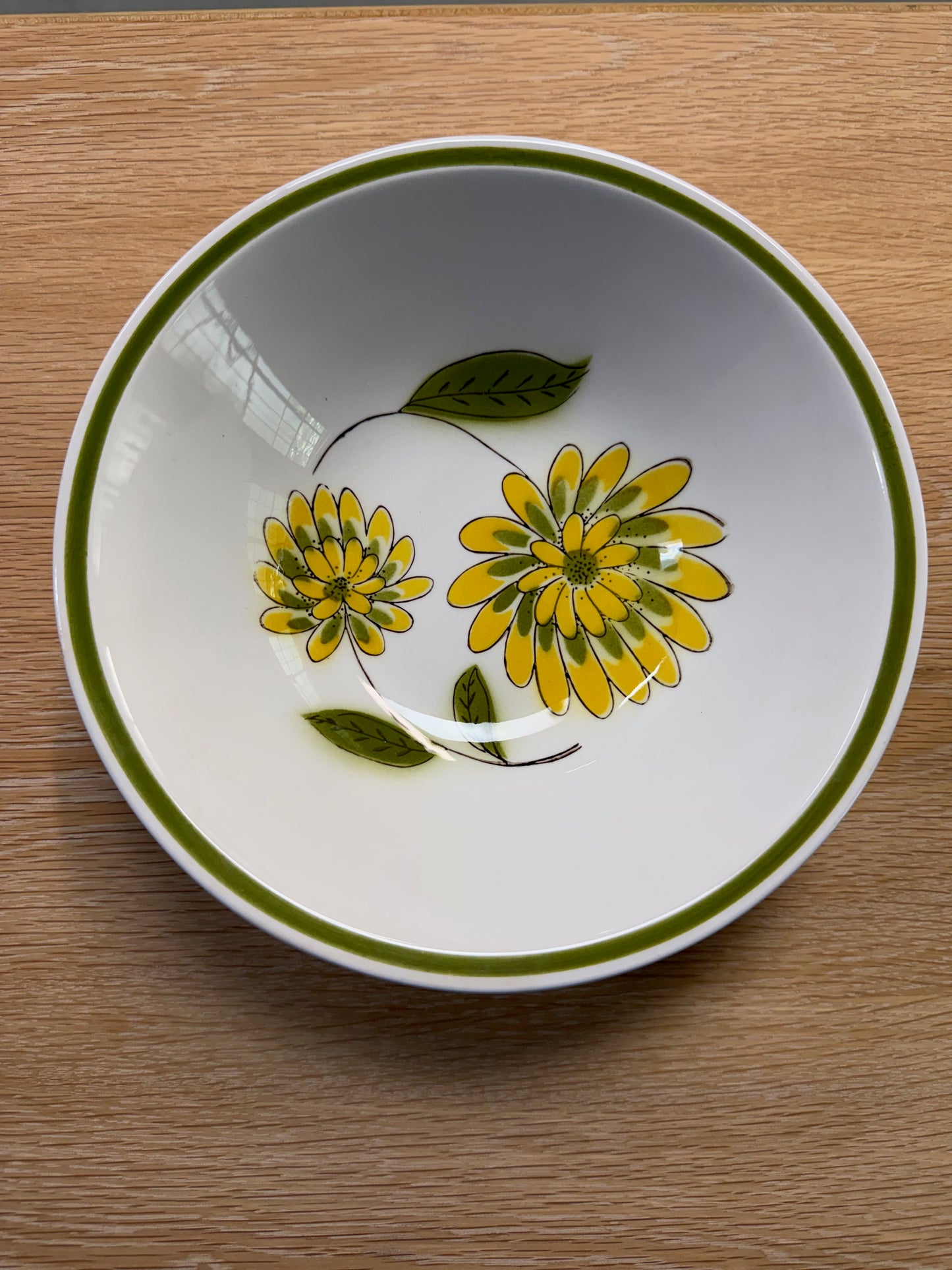 1970s Mikasa "Tampa" Dinnerware Set, 12 Place Settings, Avocado Green & Yellow