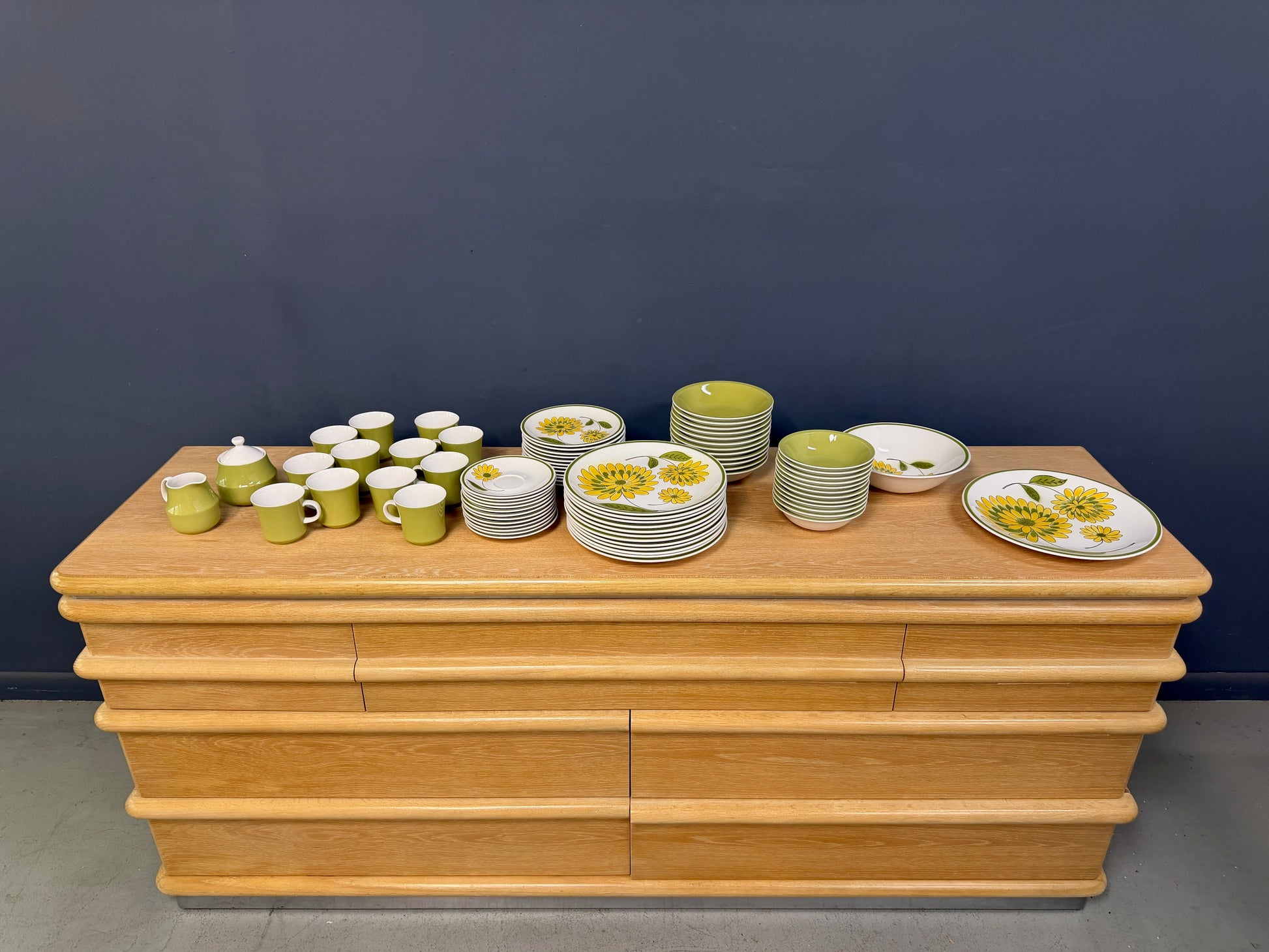 1970s Mikasa "Tampa" Dinnerware Set, 12 Place Settings, Avocado Green & Yellow