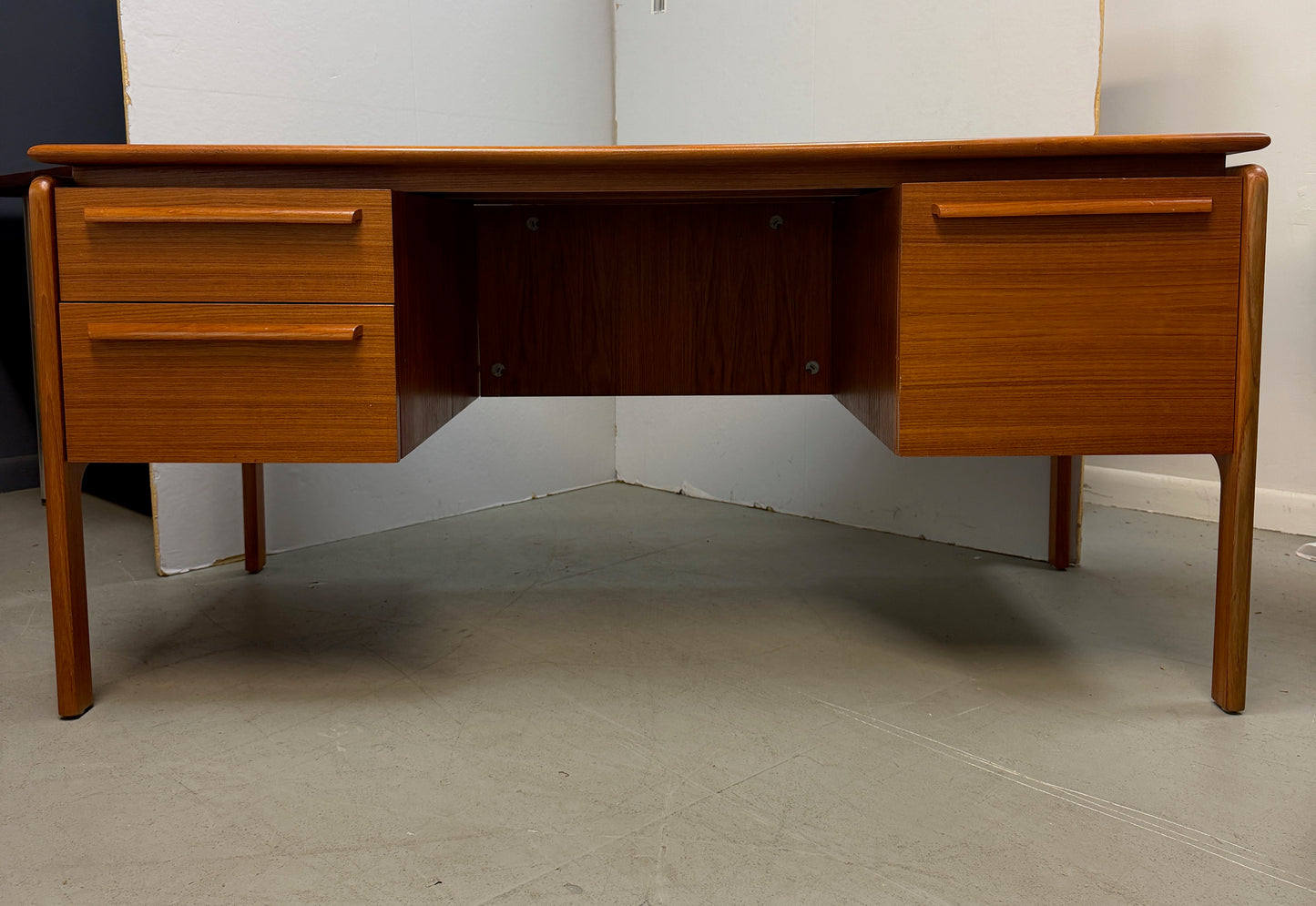 Mid-Century Modern Teak Executive Desk by Danflex, Denmark, 1960s-70s