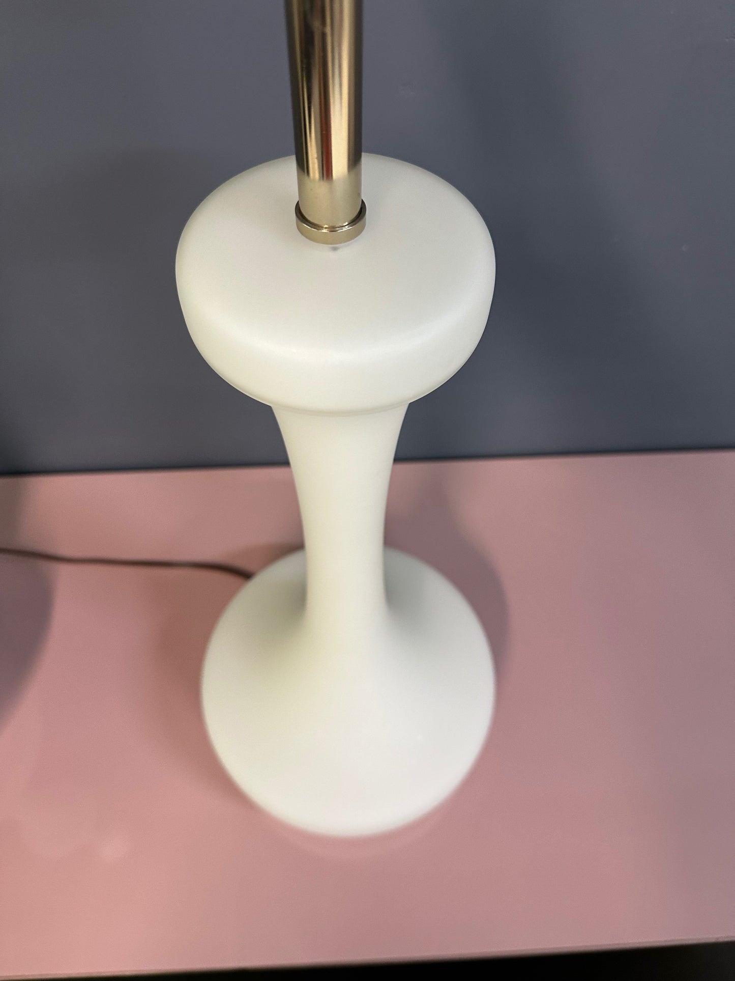 Pair of 1970s Opaque Frosted Glass Table Lamps by Laurel Lamp Co.