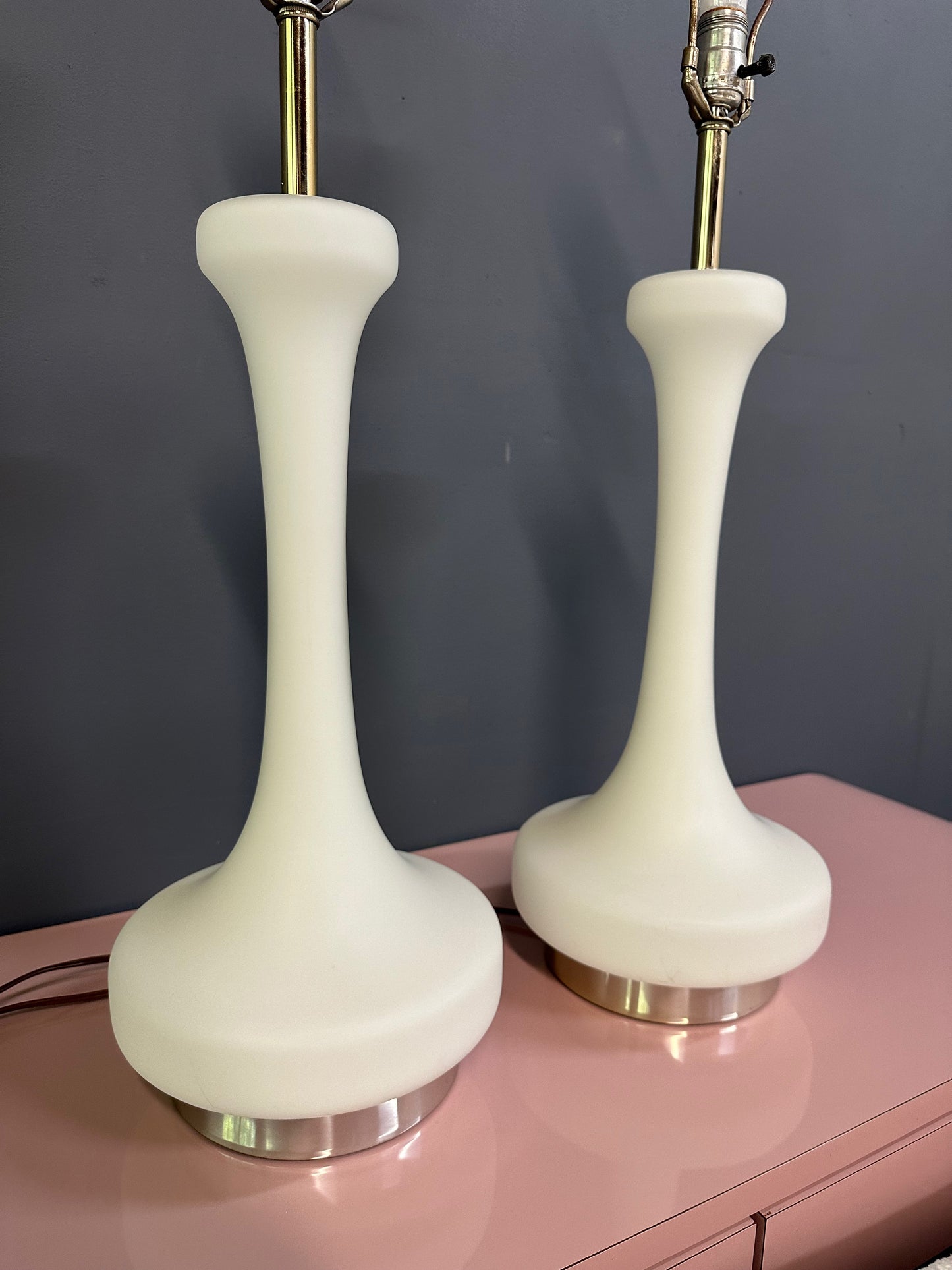 Pair of 1970s Opaque Frosted Glass Table Lamps by Laurel Lamp Co.