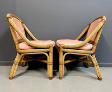 Load image into Gallery viewer, 1980s Pencil Reed and Leather Table And Four Chairs by Henry Link