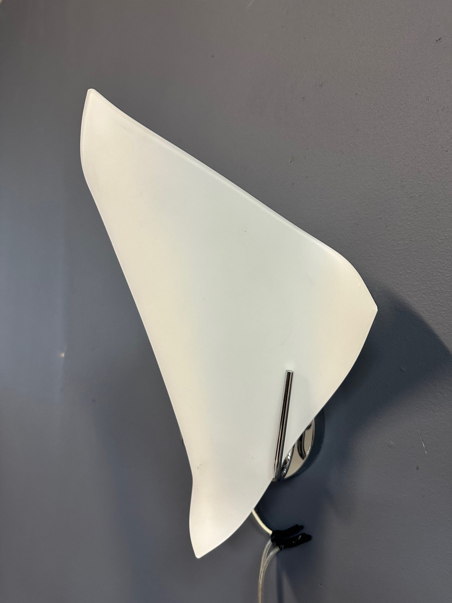 SOLD – 1990s Pair of Handkerchief Sconces by Boyd Lighting in Satin Glass