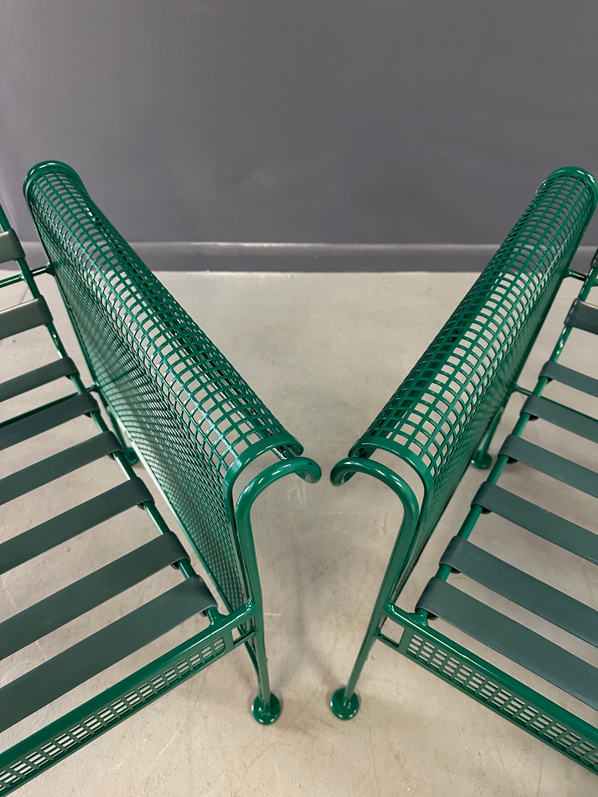 Pair of Vintage Green Metal Lounge Chairs by Woodard in the Style of Josef Hoffmann, Featuring Slatted Backs and Mesh Panels