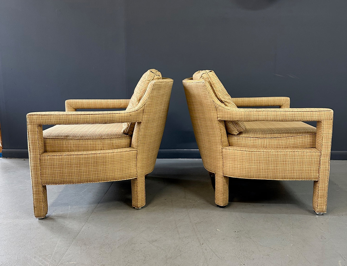 Pair of Mid-Century Drexel Parsons-Style Lounge Chairs with Curved Backs