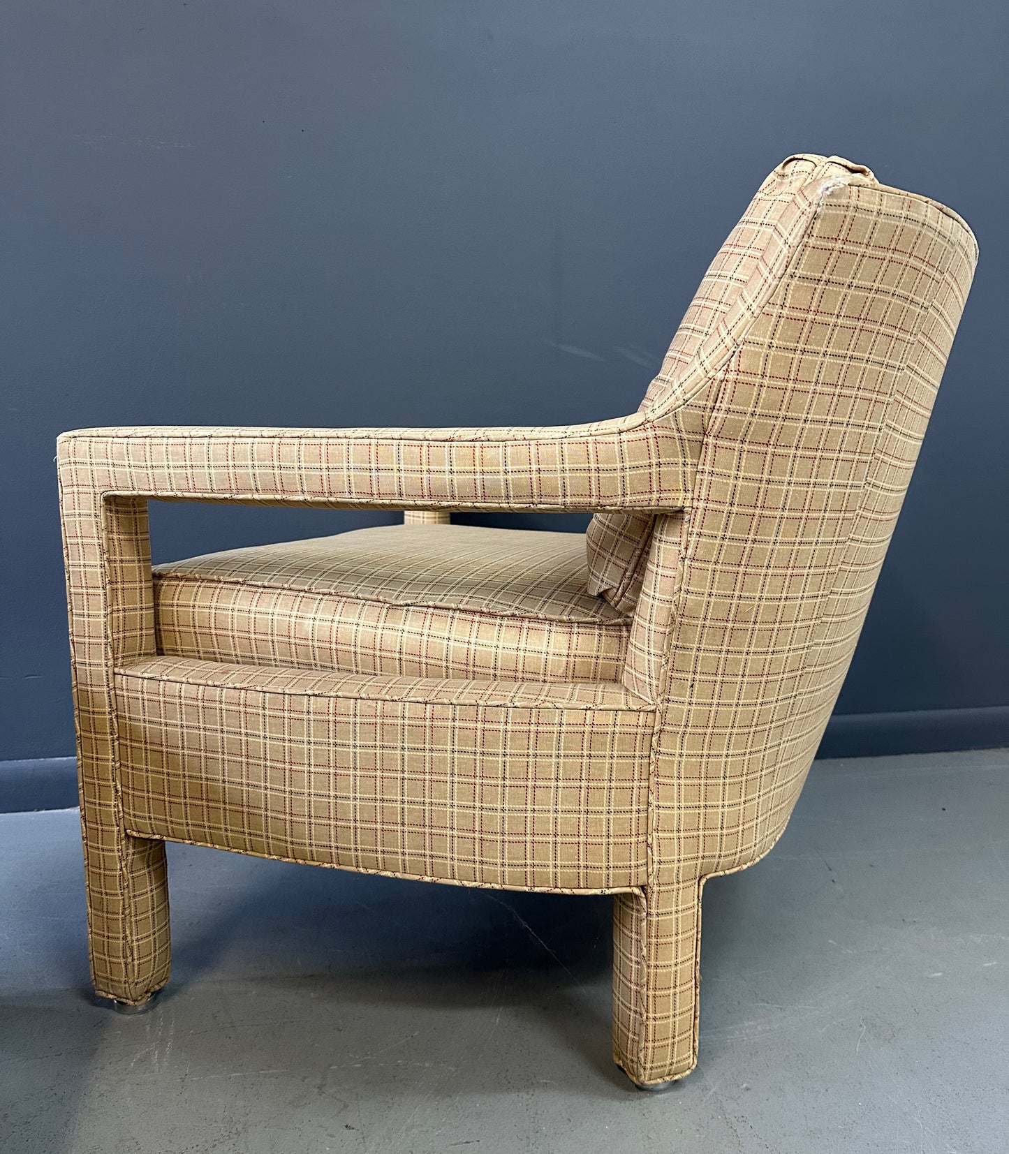 Pair of Mid-Century Drexel Parsons-Style Lounge Chairs with Curved Backs