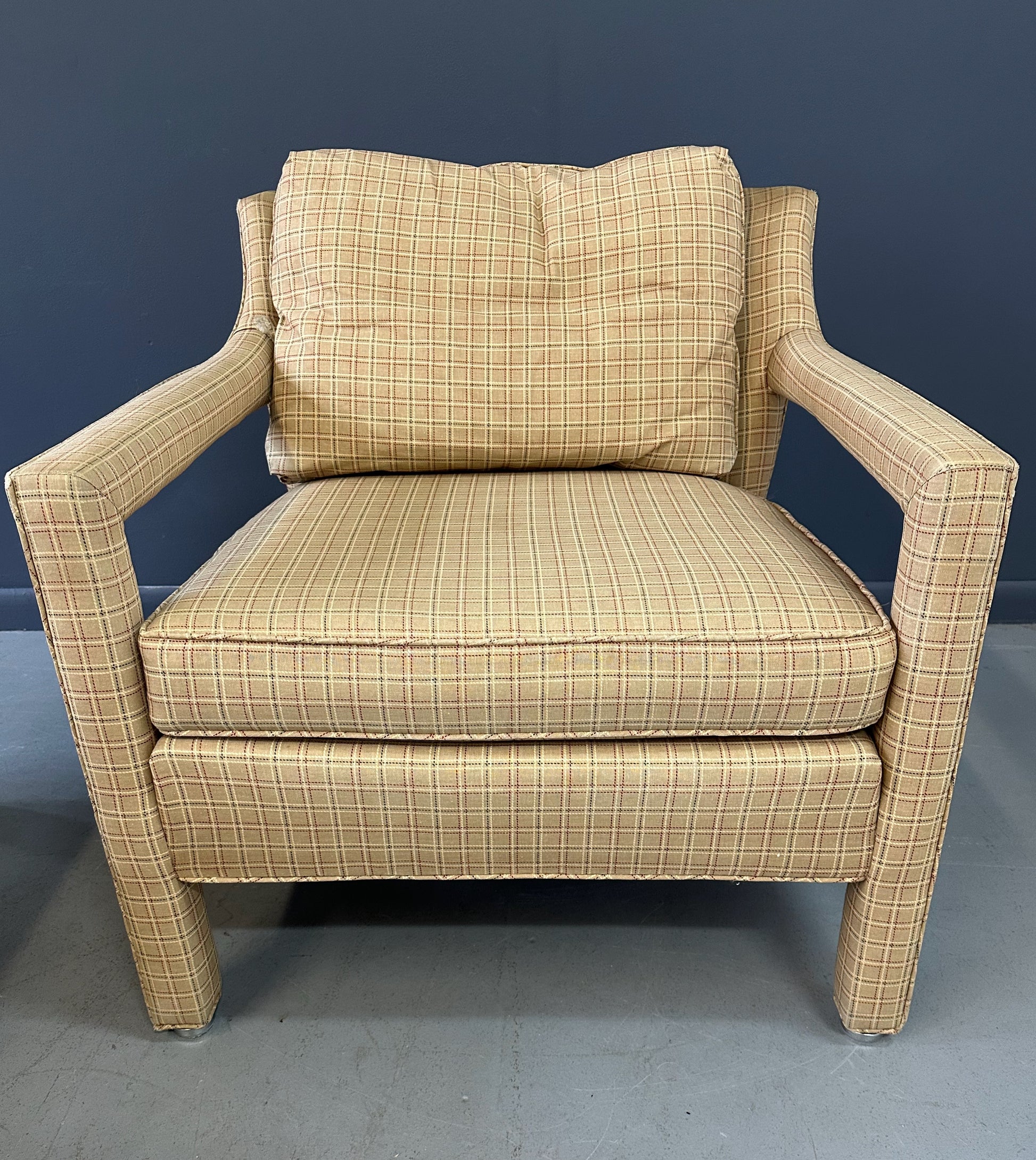 Pair of Mid-Century Drexel Parsons-Style Lounge Chairs with Curved Backs