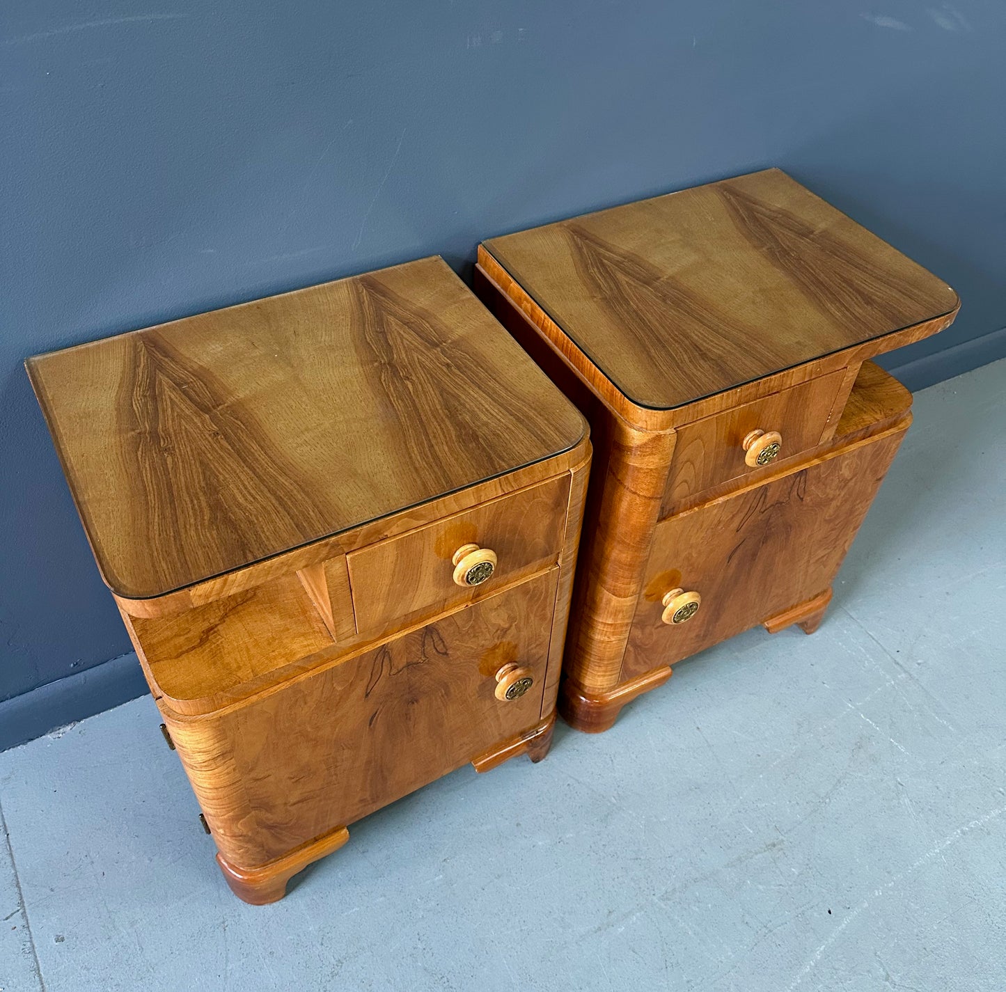 SOLD – Art Deco Sculptural Nightstands With Bookmatched Burl Veneer