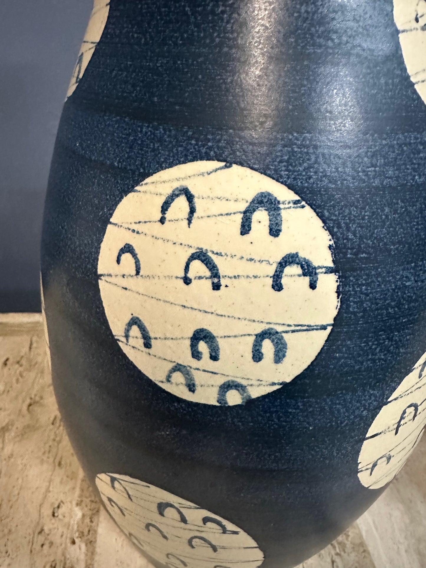 Mid Century Pair of Japanese-Inspired Art Pottery Table Lamps – Navy and Cream Ceramic Lamps with Modern Pattern