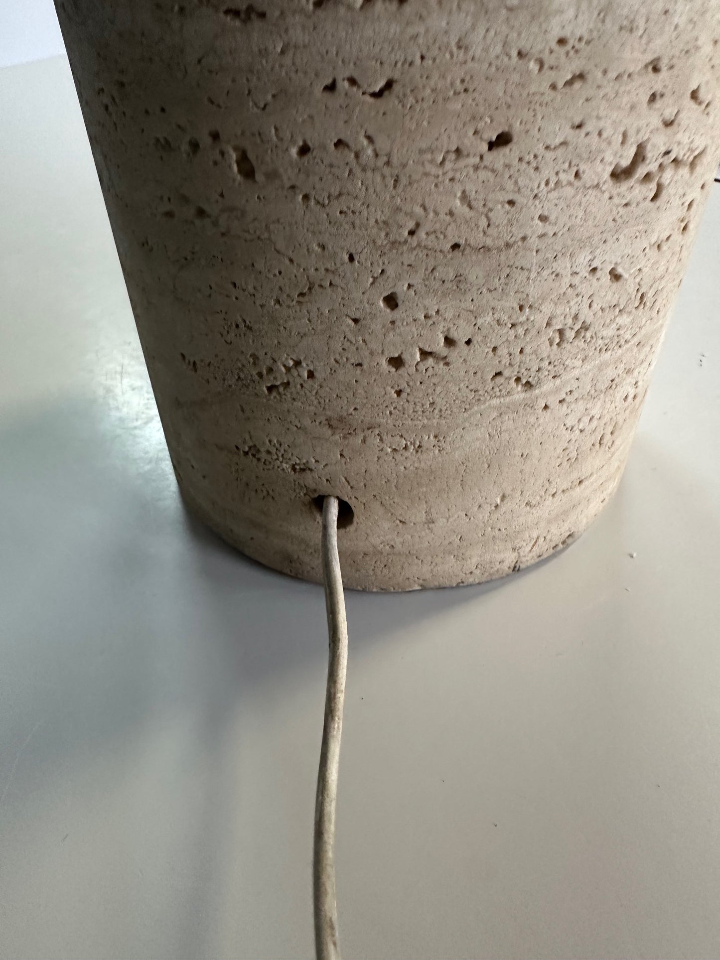 1960s Italian Travertine and Brass Table Lamp – Mid-Century Modern Cylindrical Design, Vintage Sculptural Lighting, Elegant MCM Accent Lamp