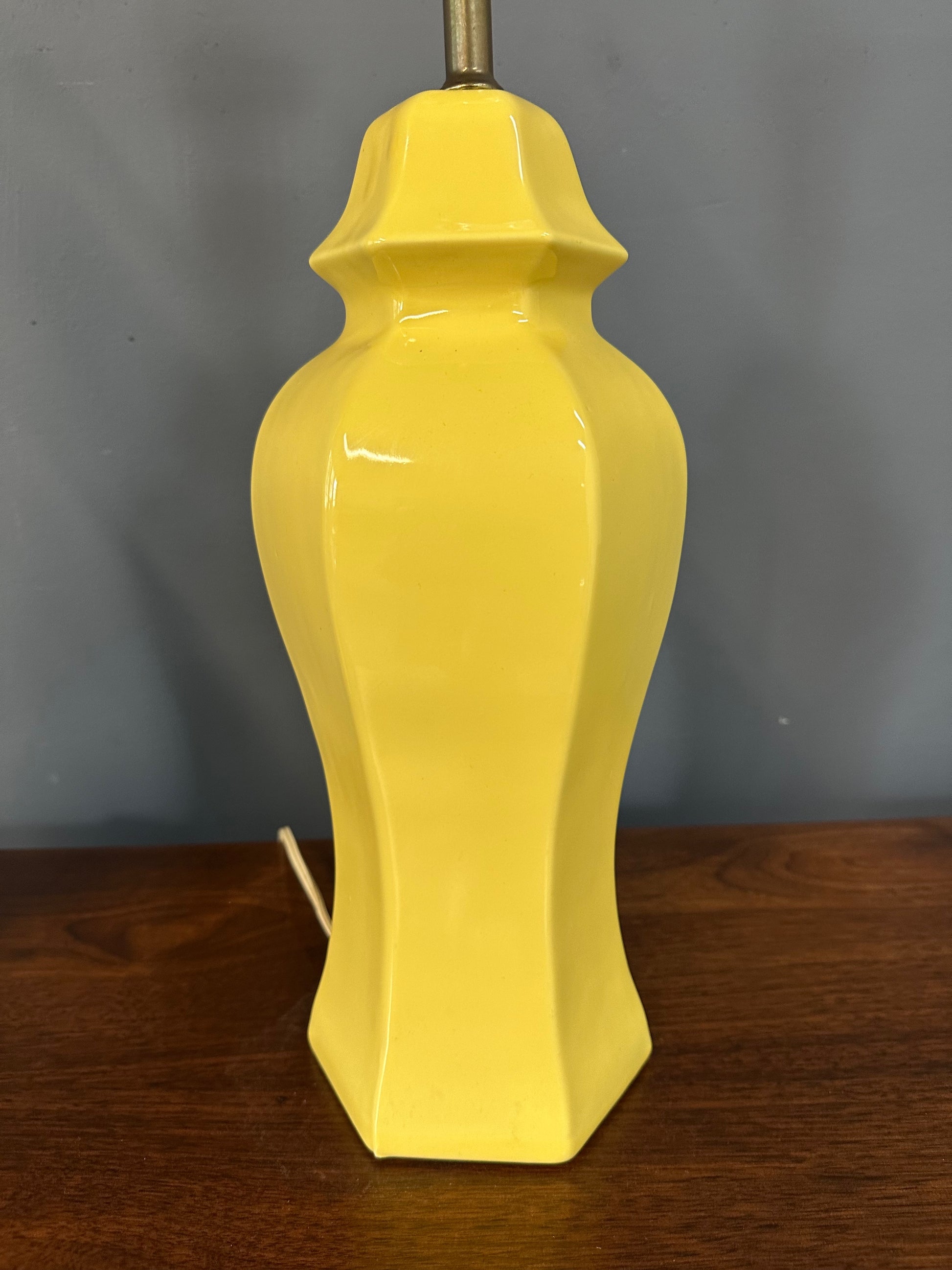 1970s yellow Chinoiserie lamps, Mid-Century modern ceramic lighting pair