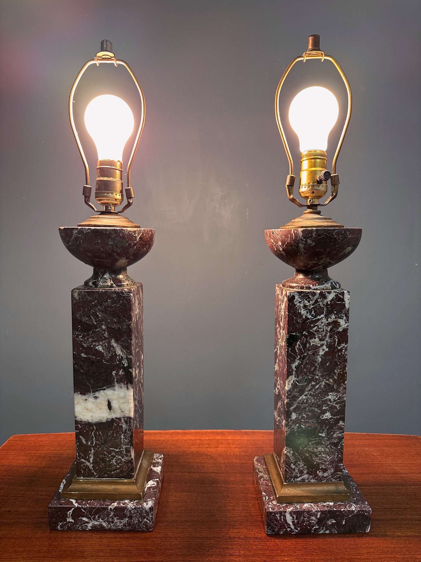 Pair of antique 19th-century French table lamps with Rouge de Rance red marble column bases, brass hardware, neoclassical design—vintage lighting for traditional home décor or luxury interiors