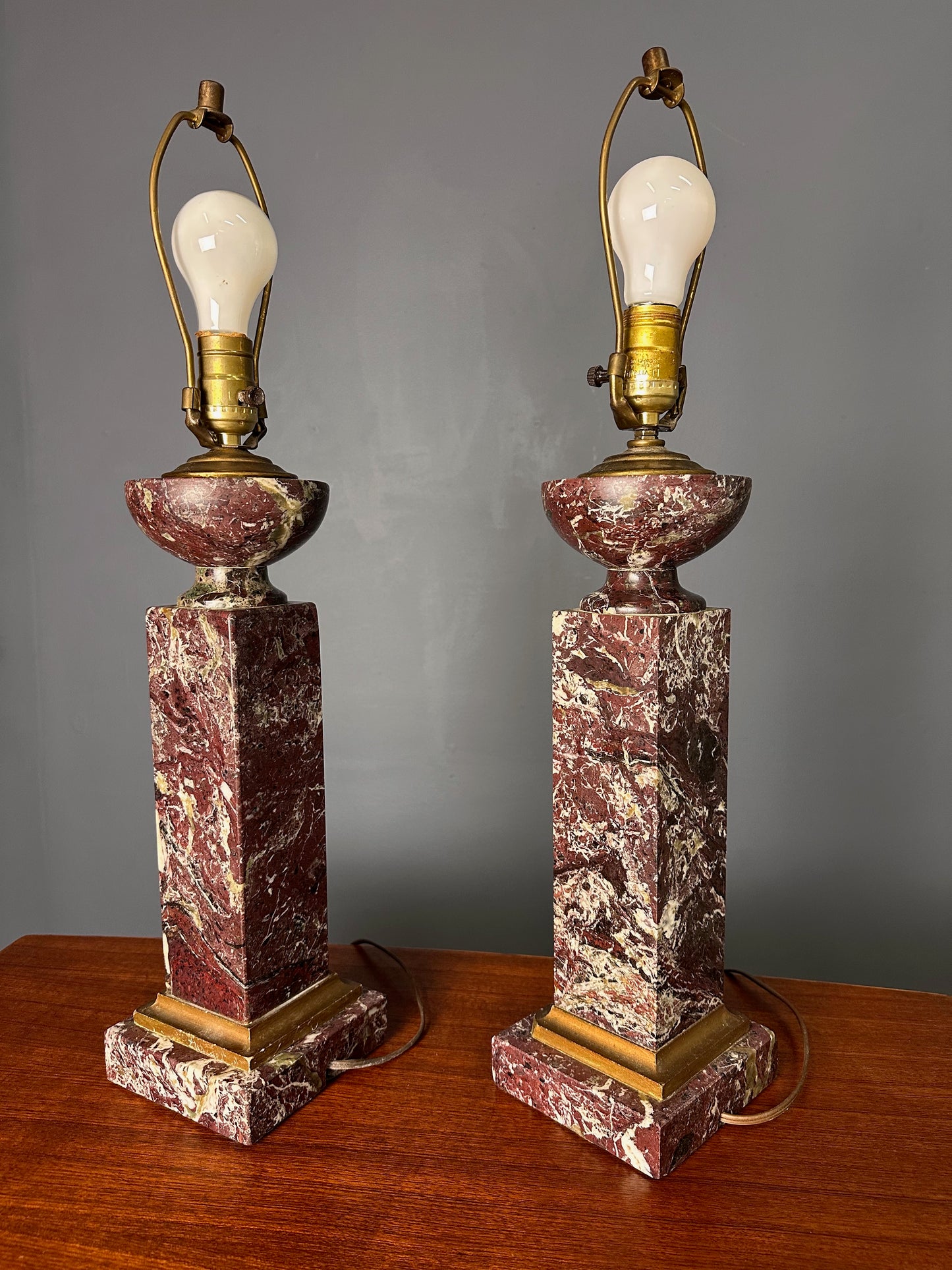 Pair of antique 19th-century French table lamps with Rouge de Rance red marble column bases, brass hardware, neoclassical design—vintage lighting for traditional home décor or luxury interiors