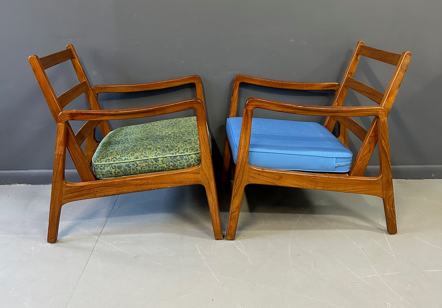SOLD – Pair of Danish Teak Easy Chairs FD-109 by Ole Wanscher, 1950s with Ottoman Mid Century