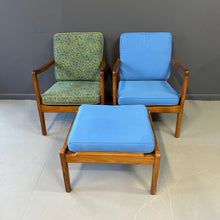 Load image into Gallery viewer, Pair of Danish Teak Easy Chairs FD-109 by Ole Wanscher, 1950s with Ottoman Mid Century