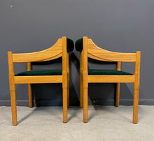 Load image into Gallery viewer, Vico Magistretti &quot;Carimate&quot; Dining Chairs for Cassina, 1960, Set of 6