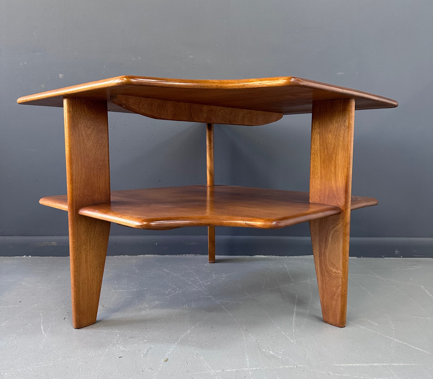 SOLD – Mid-Century Modern Corner Table by Russel Wright for Conant Ball