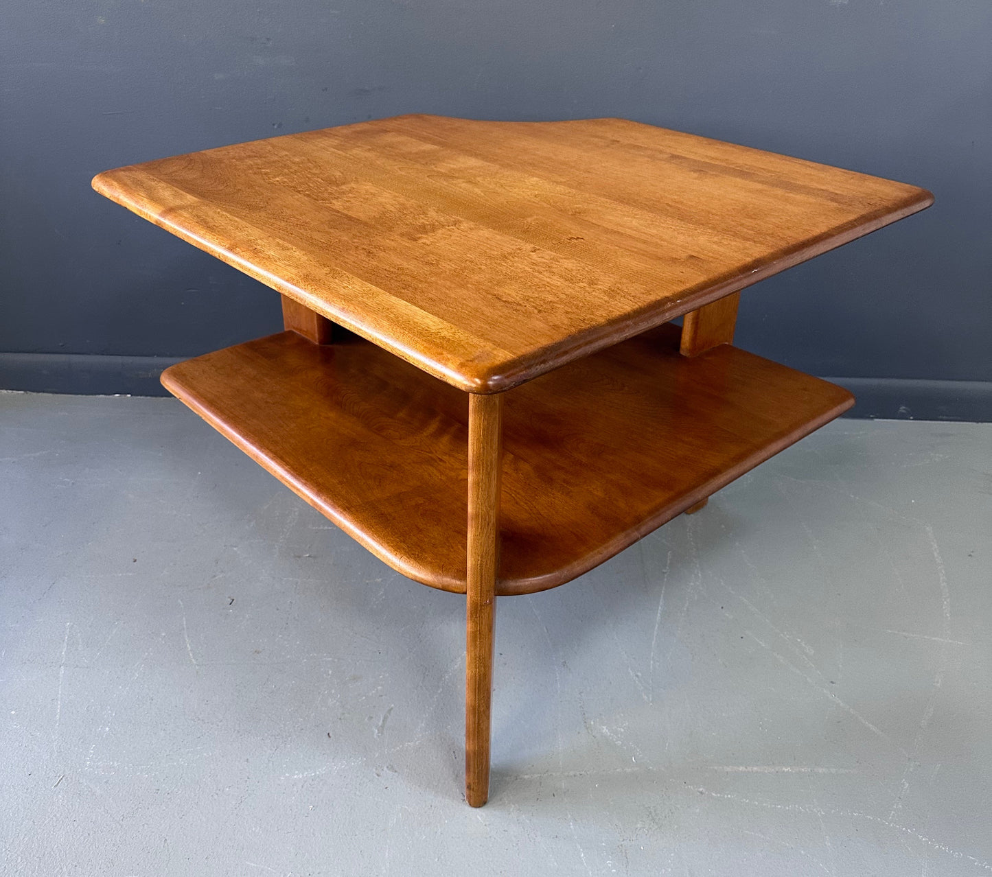 SOLD – Mid-Century Modern Corner Table by Russel Wright for Conant Ball