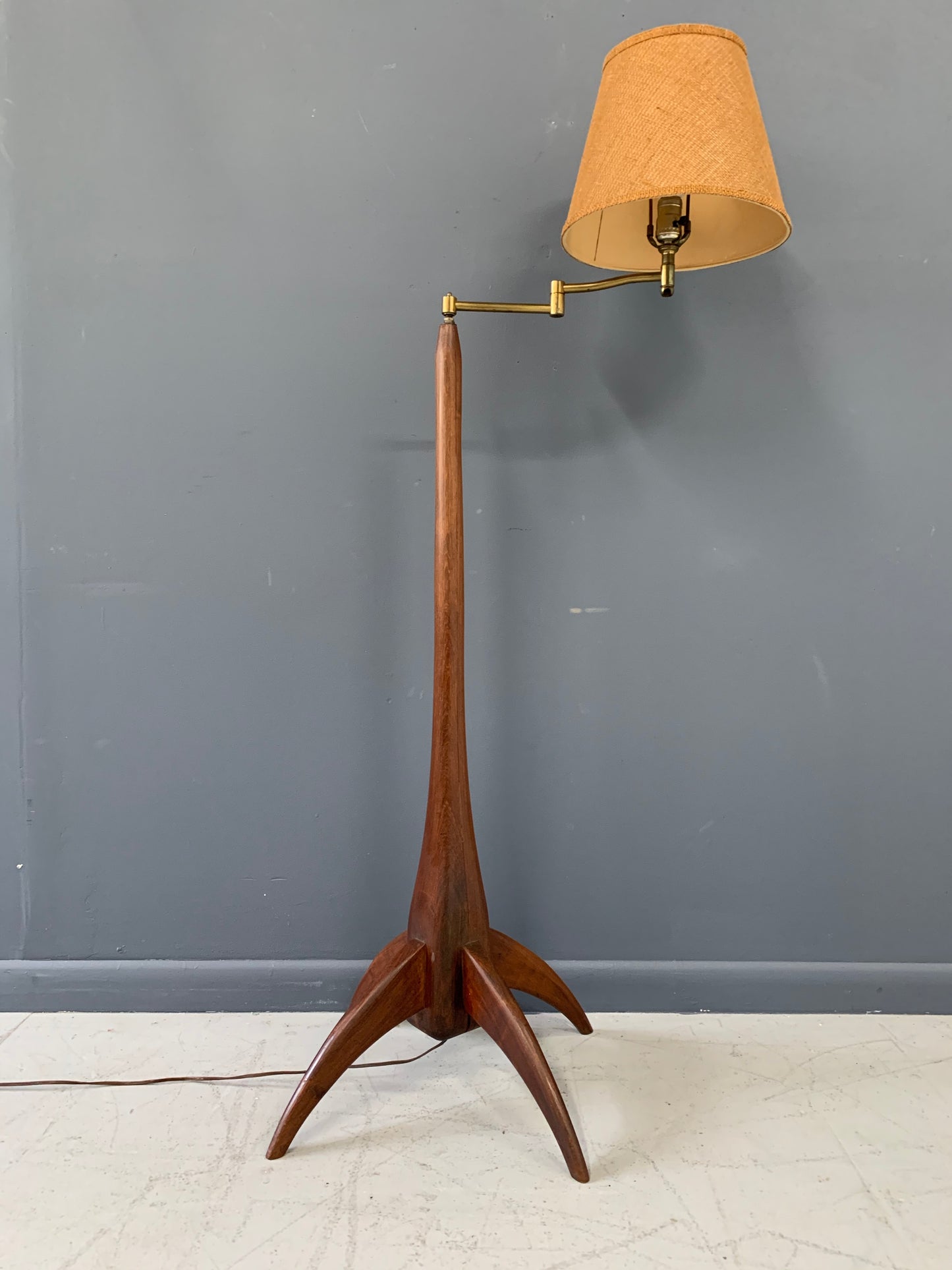 Walnut Studio Hand Carved Floor Lamp in The Style of Phillip Lloyd Powell