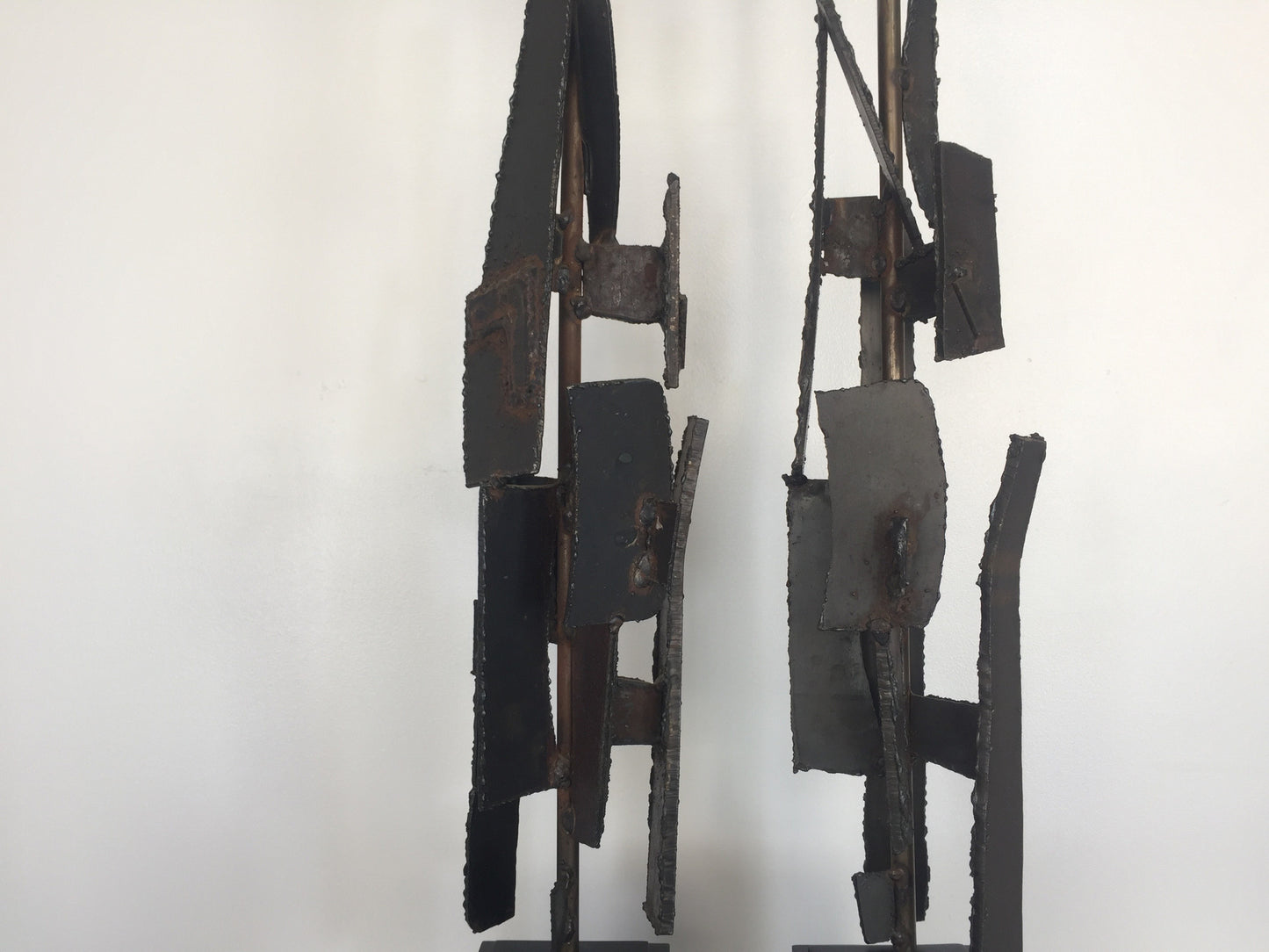 SOLD – Harry Balmer Brutalist Sculpture Lamps for Laurel Lighting Co
