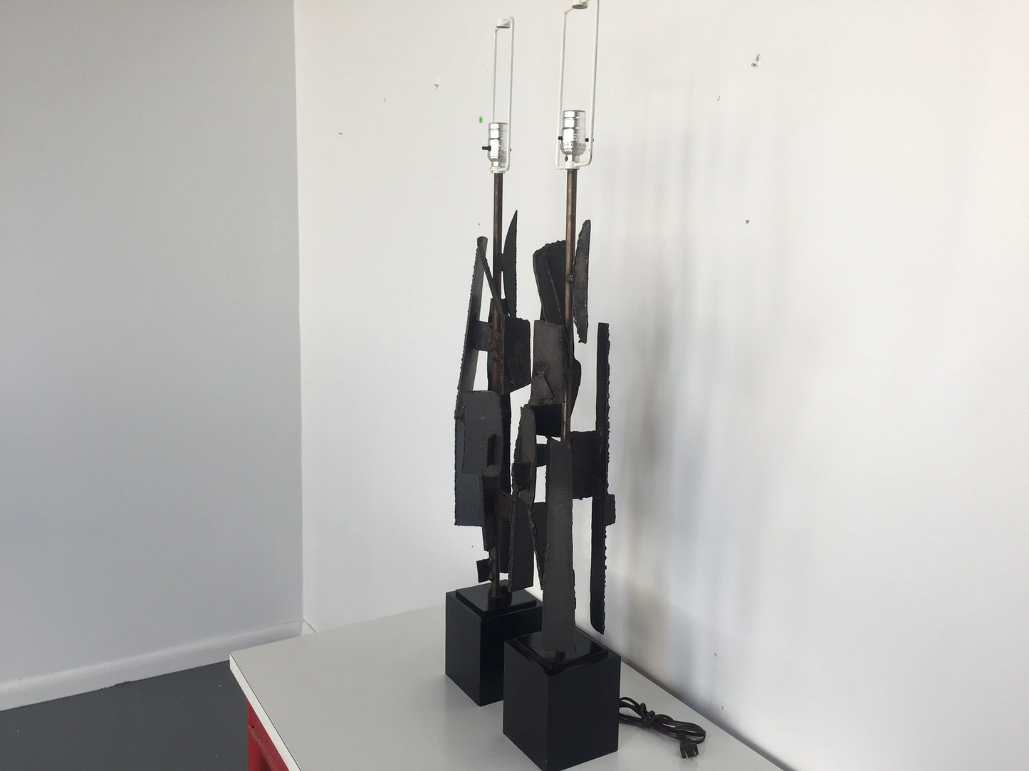 SOLD – Harry Balmer Brutalist Sculpture Lamps for Laurel Lighting Co