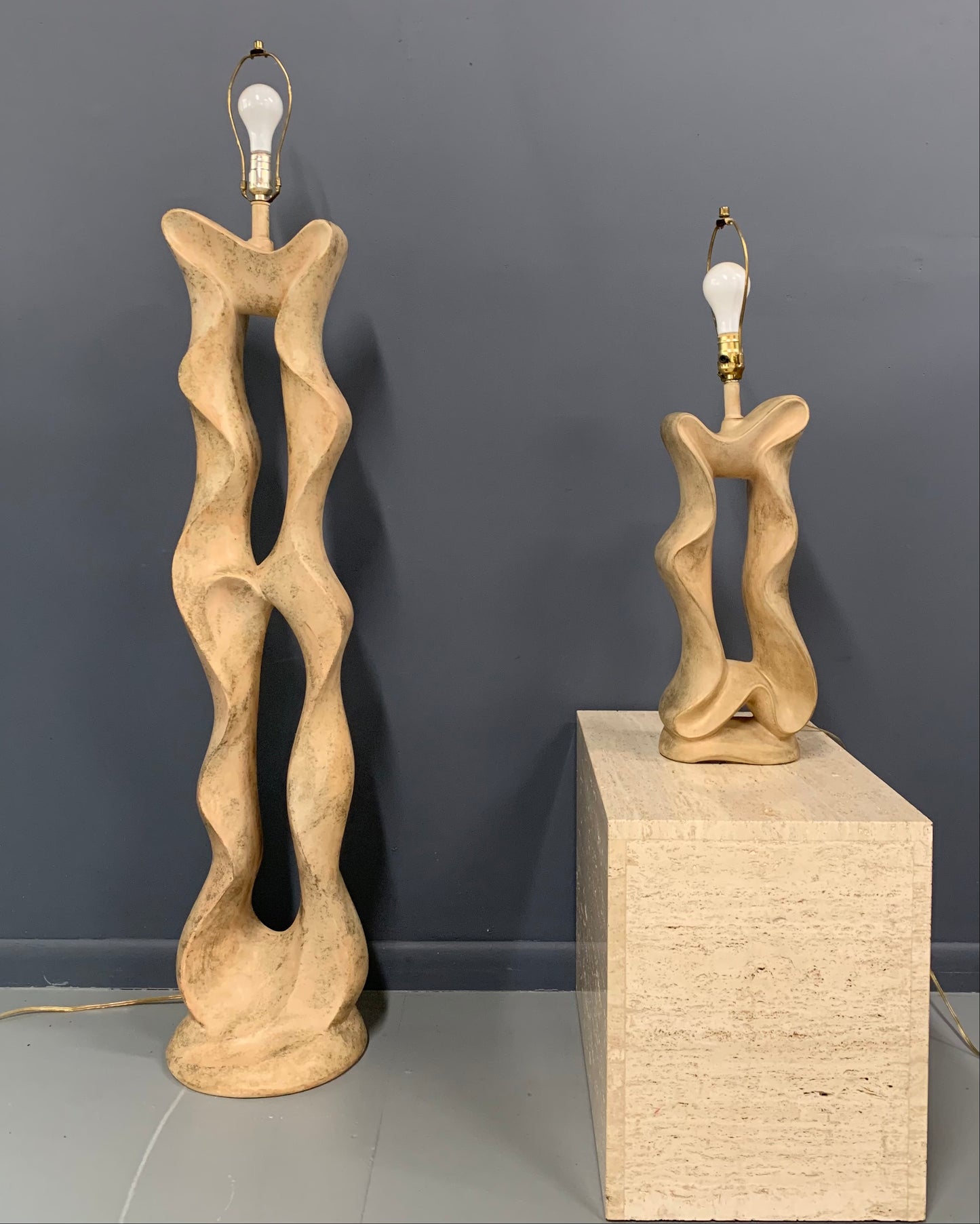 SOLD – 1980s Post Modern Plaster Floor lamp in a Free Form Ribbon Motif