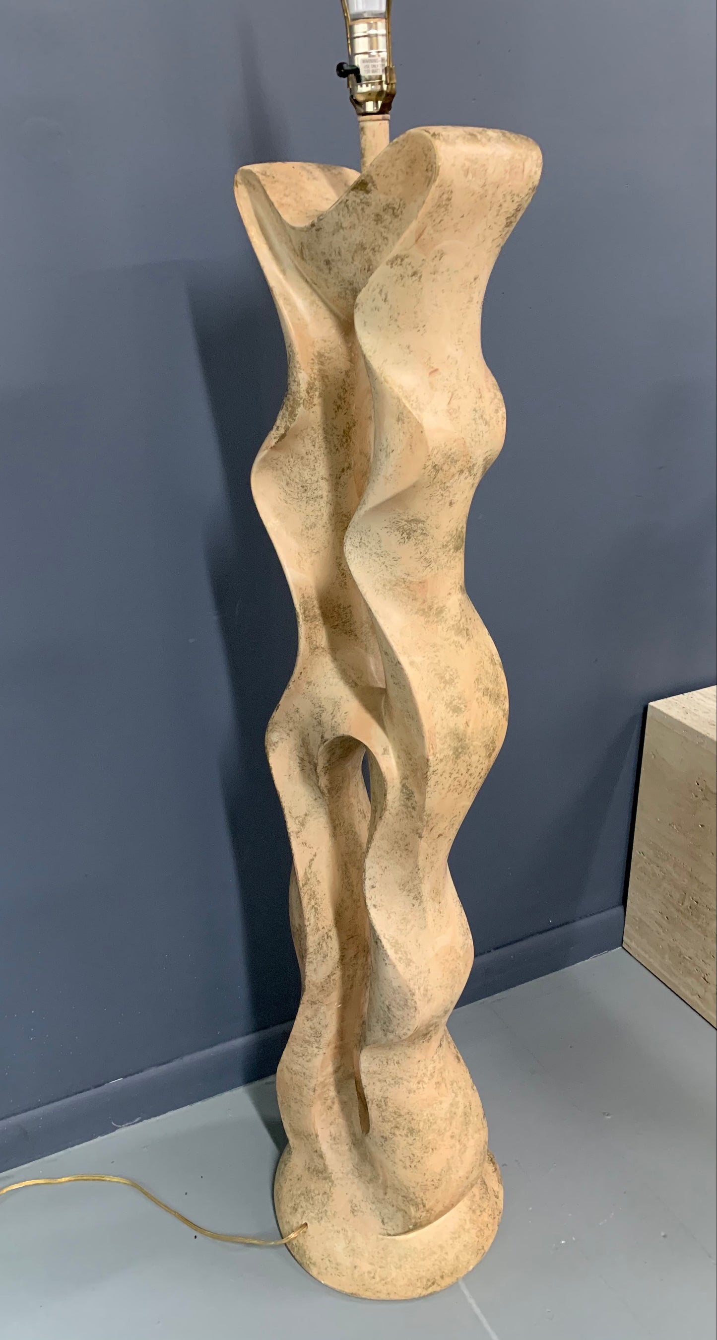 SOLD – 1980s Post Modern Plaster Floor lamp in a Free Form Ribbon Motif